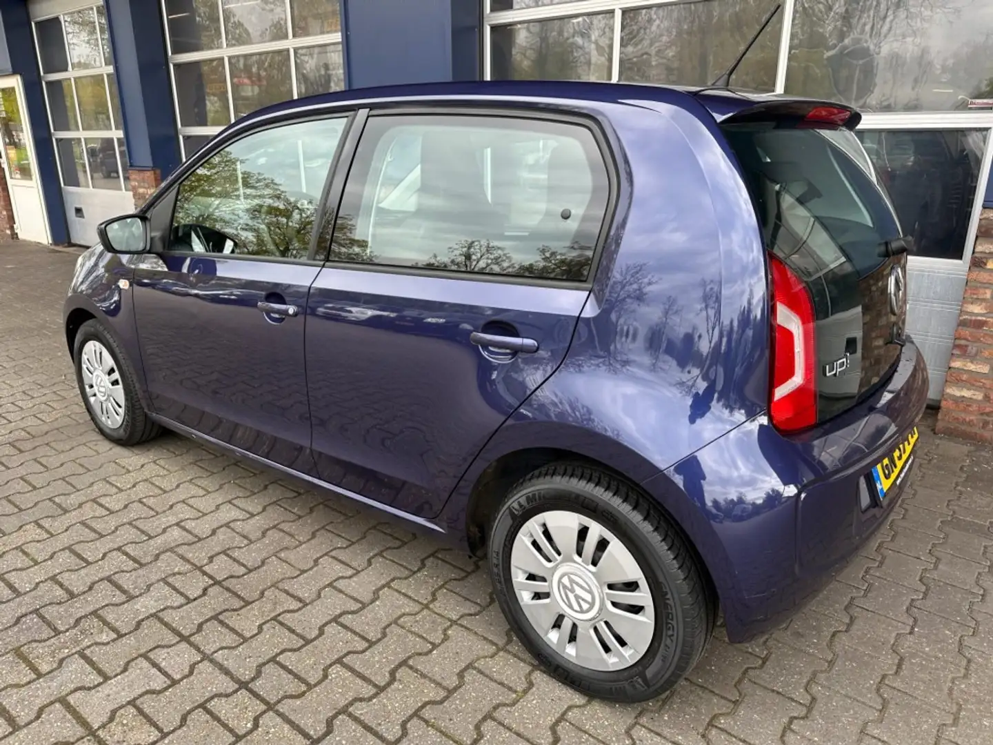 Volkswagen up! 1.0 MOVE UP! BLUEM. NAVI. Bleu - 2