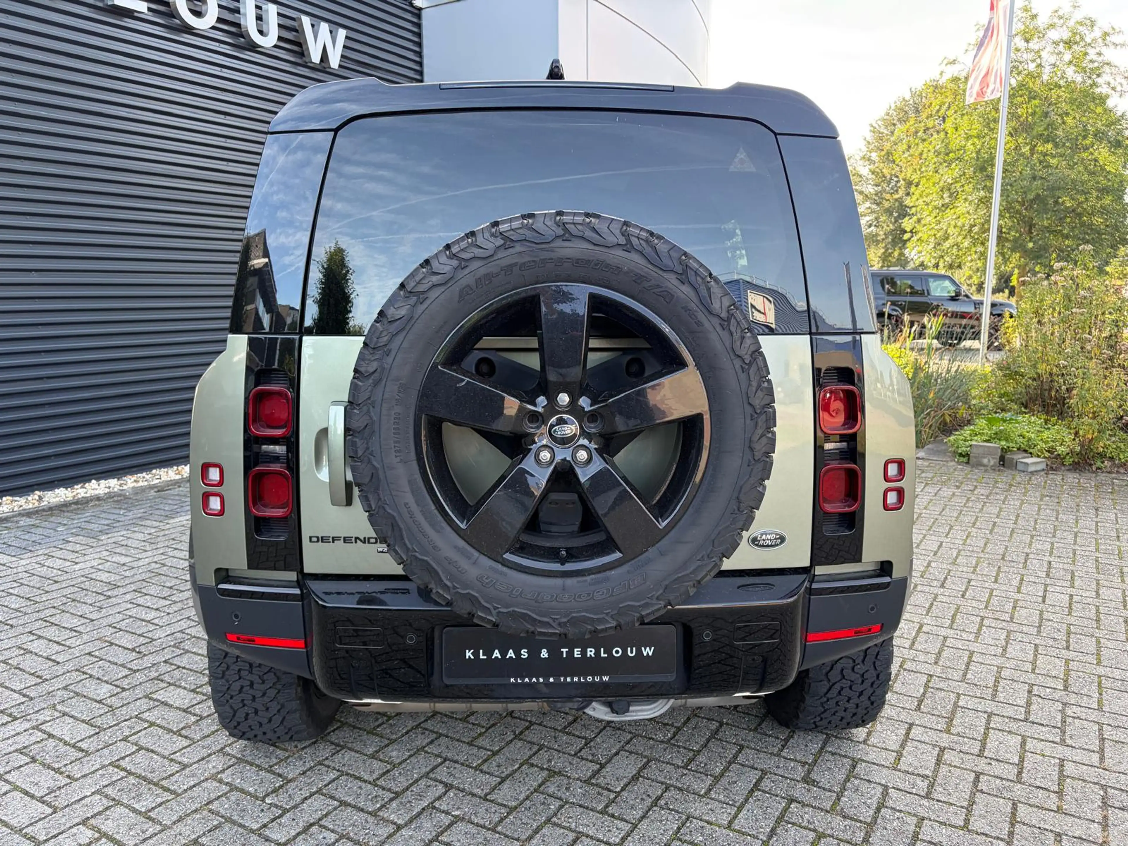 Land Rover Defender 110 P400e HSE 6 pers. | BTW auto | Stoelkoeling | — photo 13