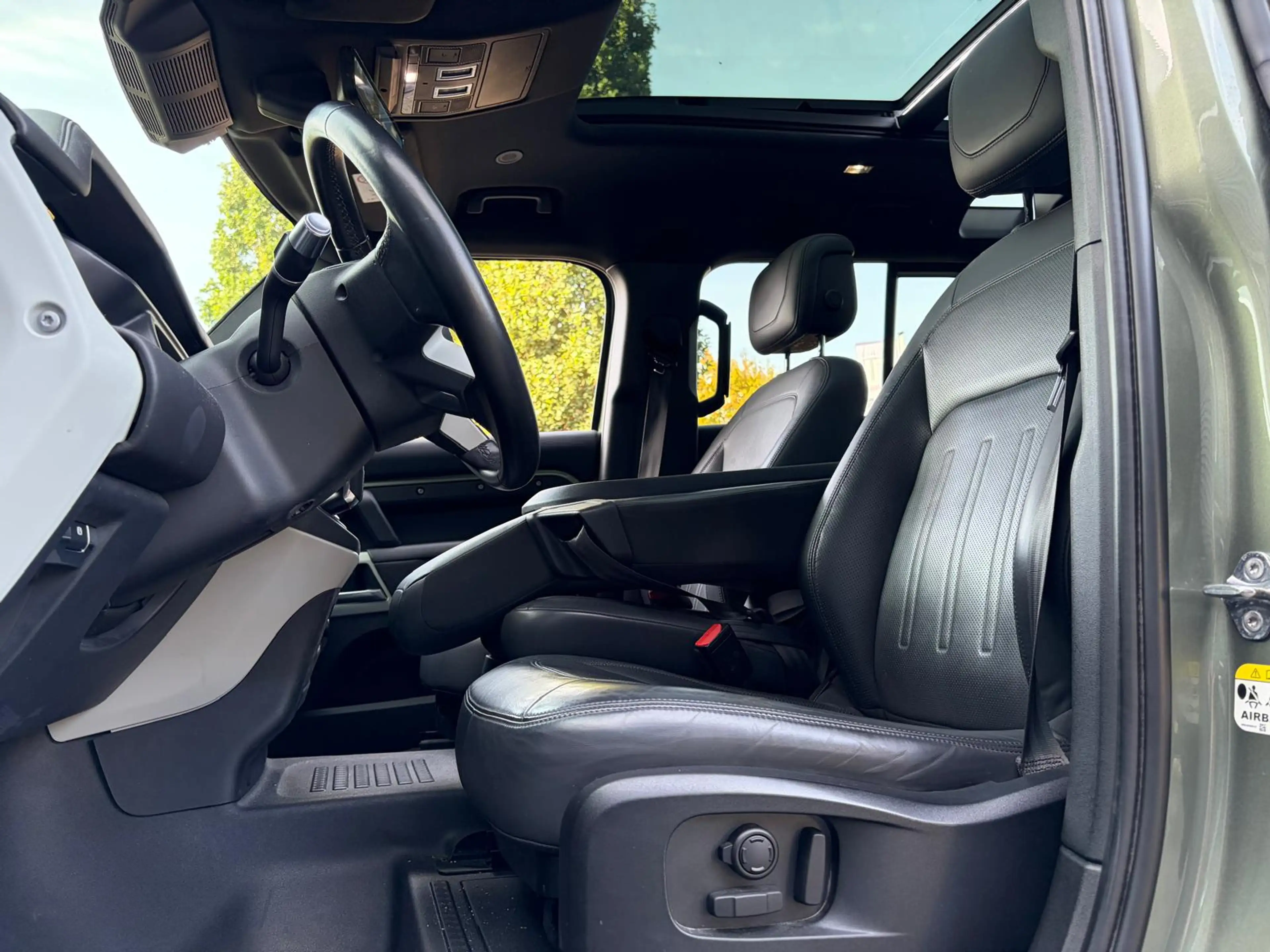 Land Rover Defender 110 P400e HSE 6 pers. | BTW auto | Stoelkoeling | — photo 3