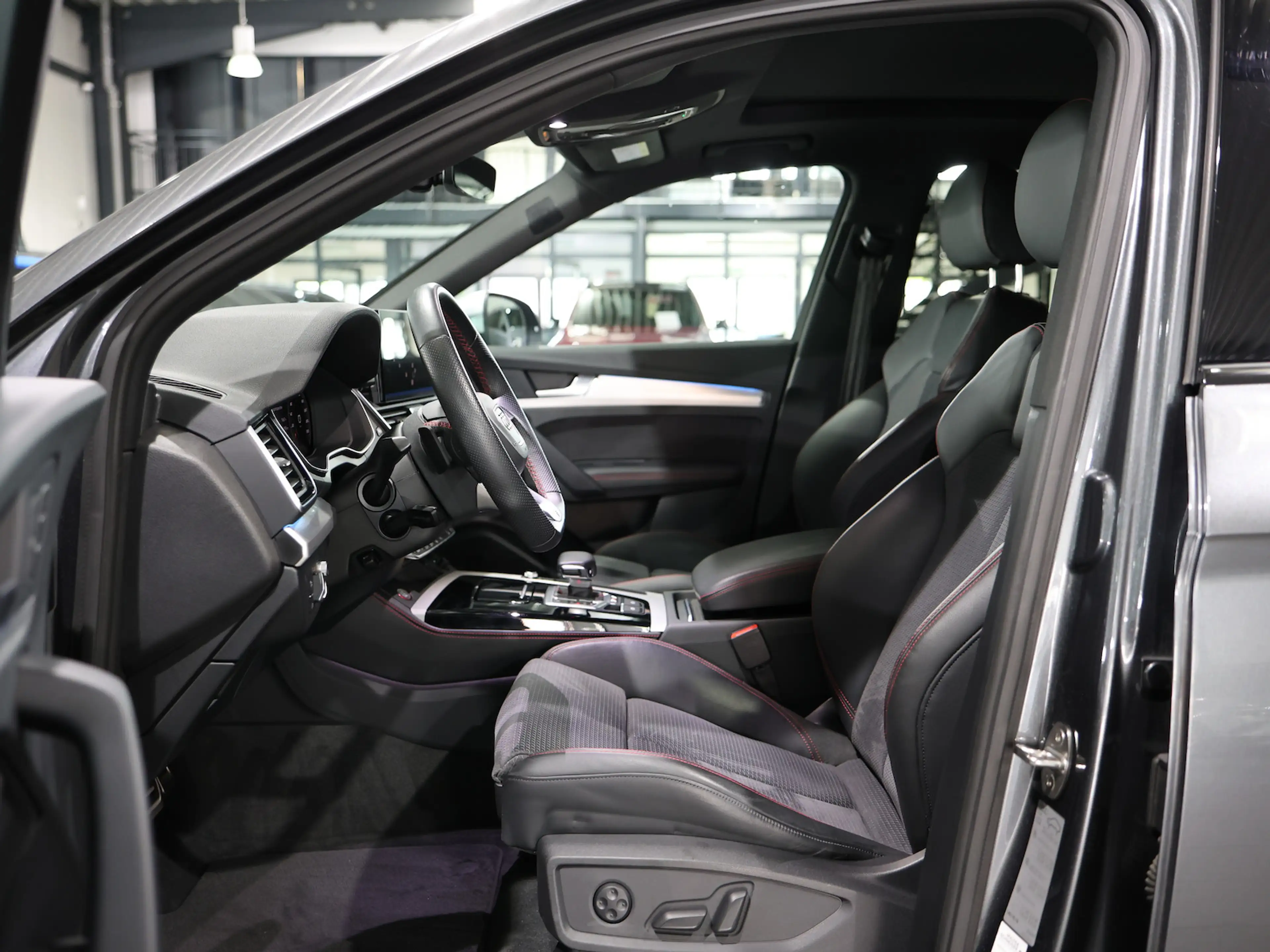 Audi SQ5 SPORTBACK 3.0 TDI Q S-LINE BLACK / PANO, B&O — photo 13