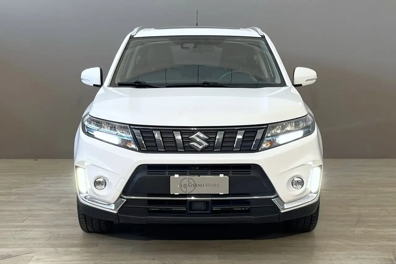 2023 Suzuki Vitara 1.4 Hybrid Top, photograph 2