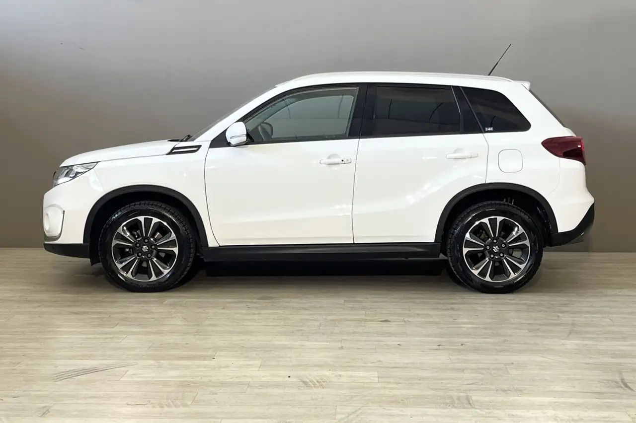 2023 Suzuki Vitara 1.4 Hybrid Top, photograph 3