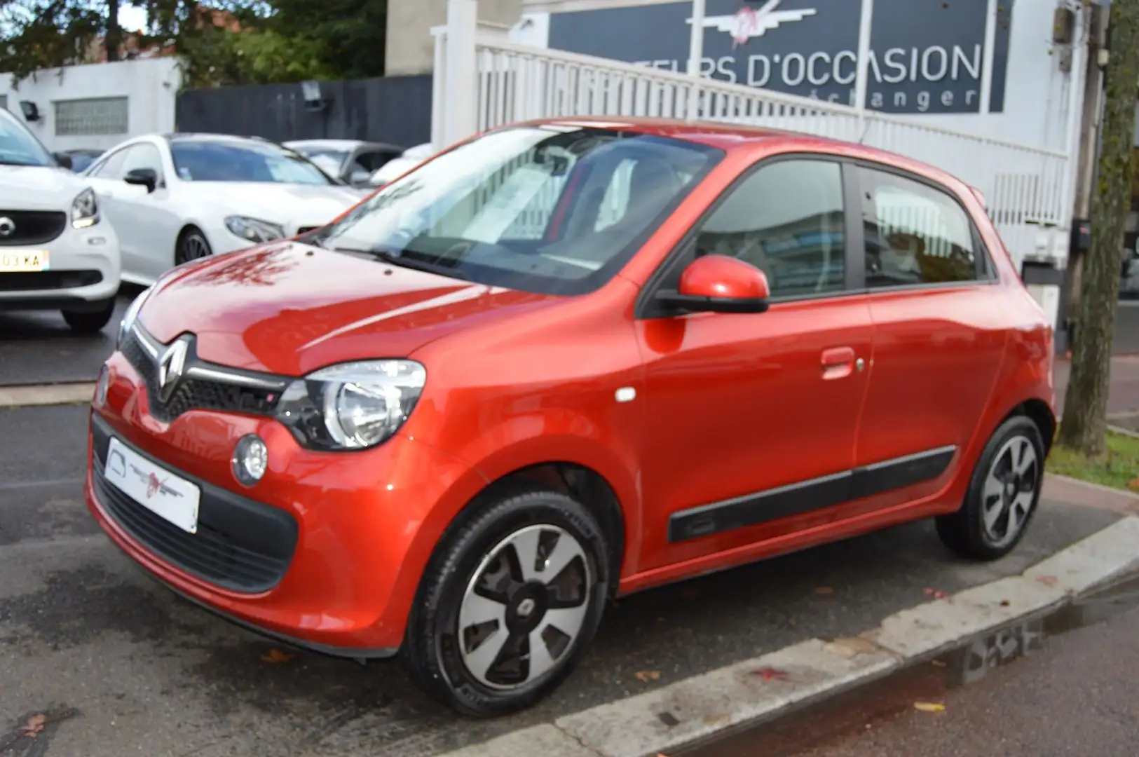 Renault Twingo 1.0 SCE 70CH ZEN Rouge - 1