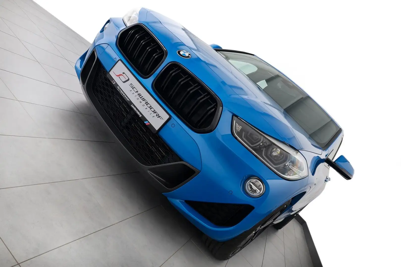 BMW X2 xDrive20i M Sport H&K PANO RFK AHK 19" 1.Hand Blau - 2