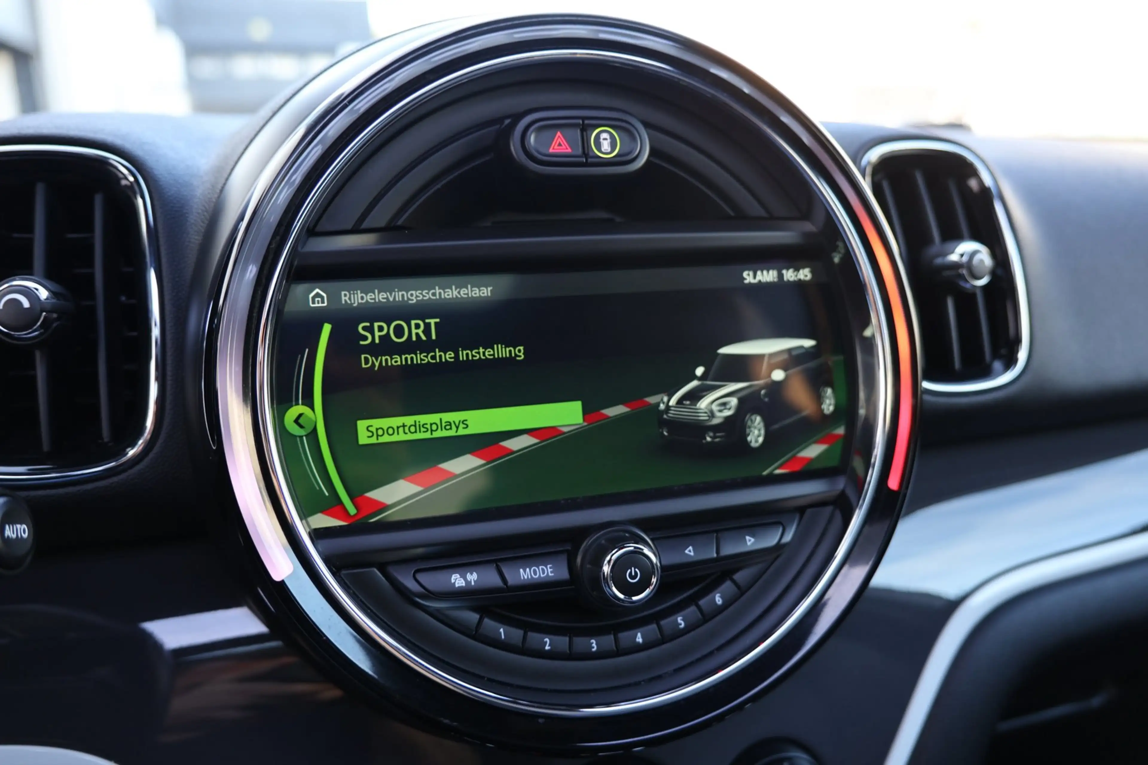 MINI Cooper SE Countryman 1.5 ALL4 Pano Navi Camera LED !! — photo 27
