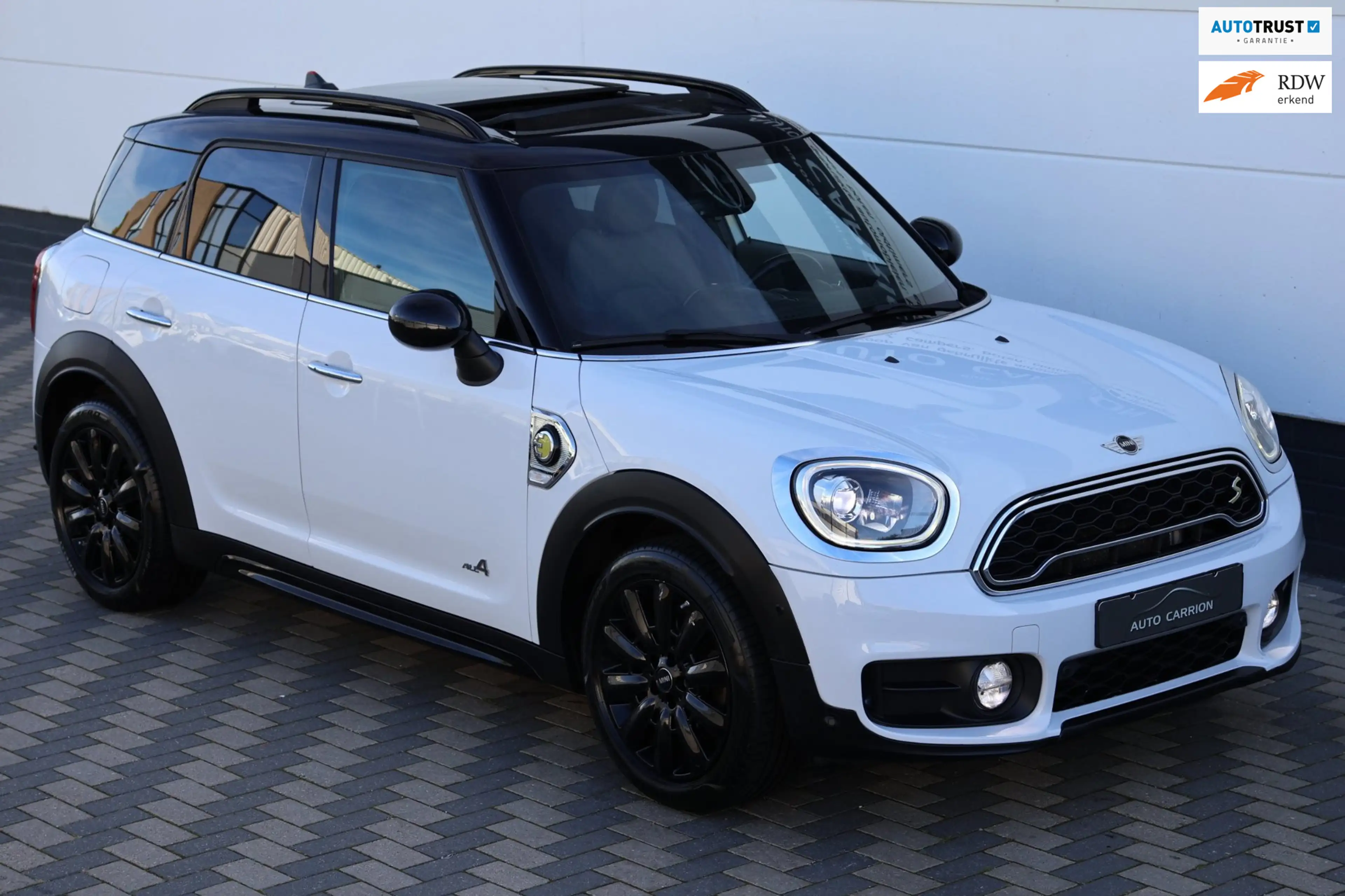 MINI Cooper SE Countryman 1.5 ALL4 Pano Navi Camera LED !!