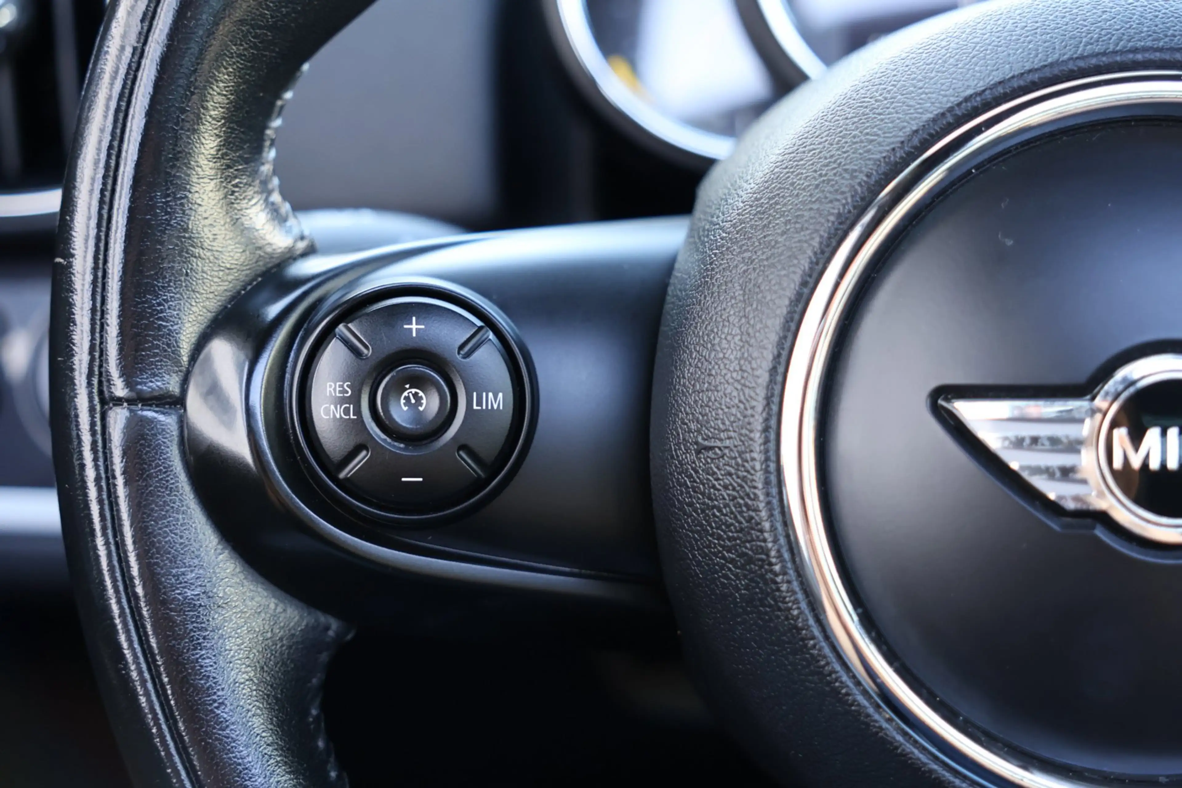 MINI Cooper SE Countryman 1.5 ALL4 Pano Navi Camera LED !! — photo 10