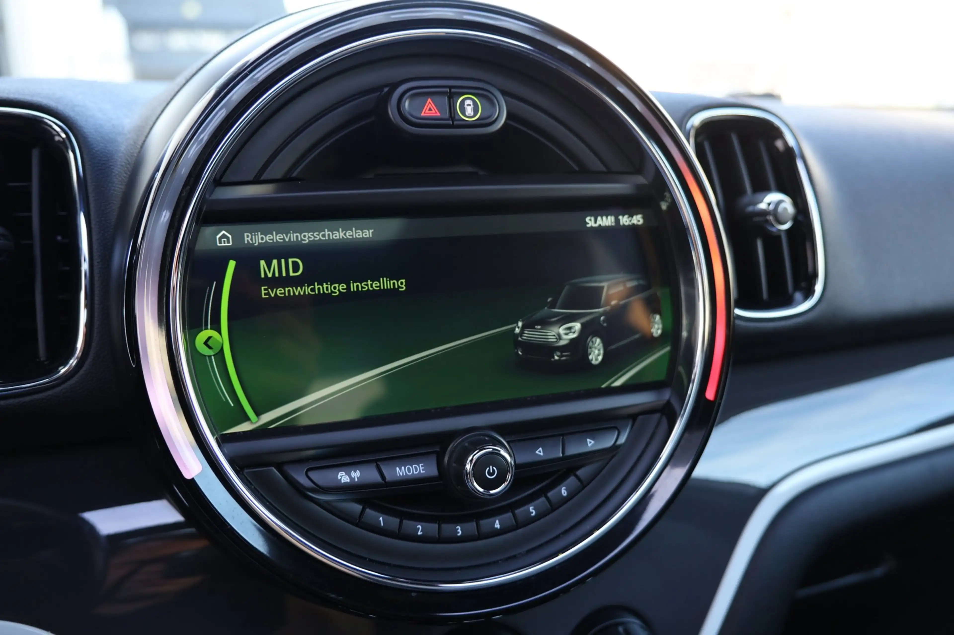 MINI Cooper SE Countryman 1.5 ALL4 Pano Navi Camera LED !! — photo 28