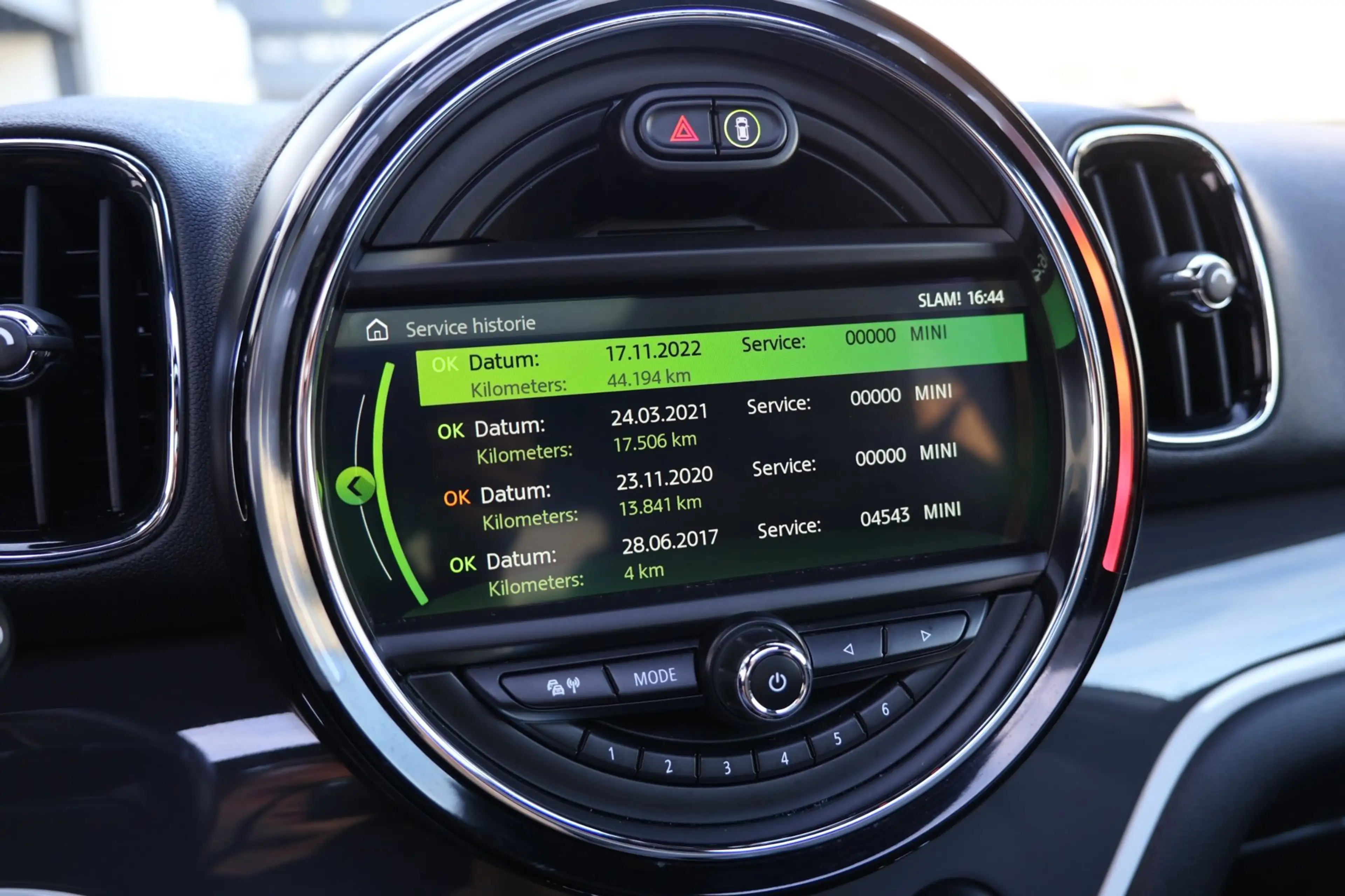 MINI Cooper SE Countryman 1.5 ALL4 Pano Navi Camera LED !! — photo 20