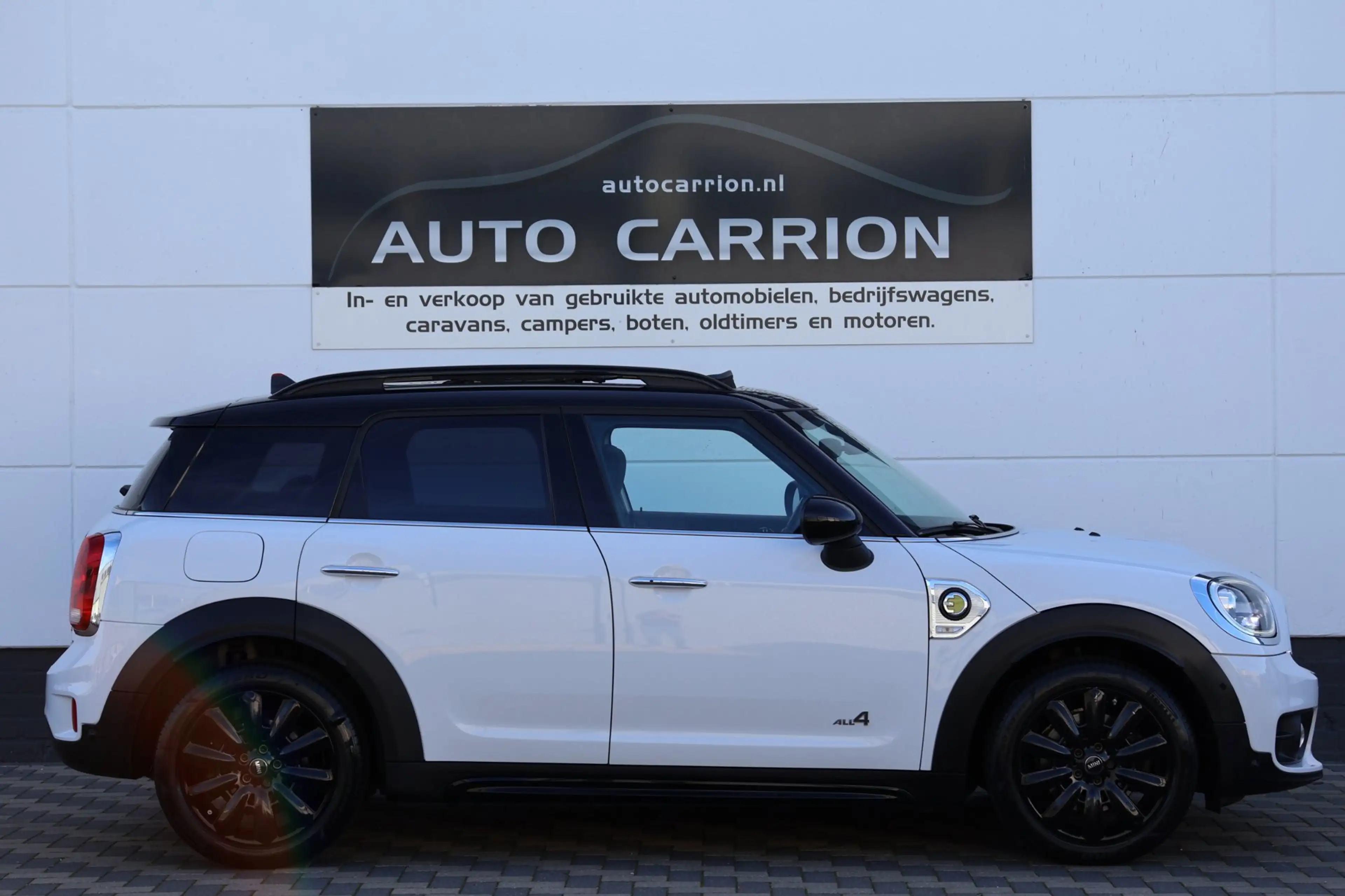 MINI Cooper SE Countryman 1.5 ALL4 Pano Navi Camera LED !! — photo 2