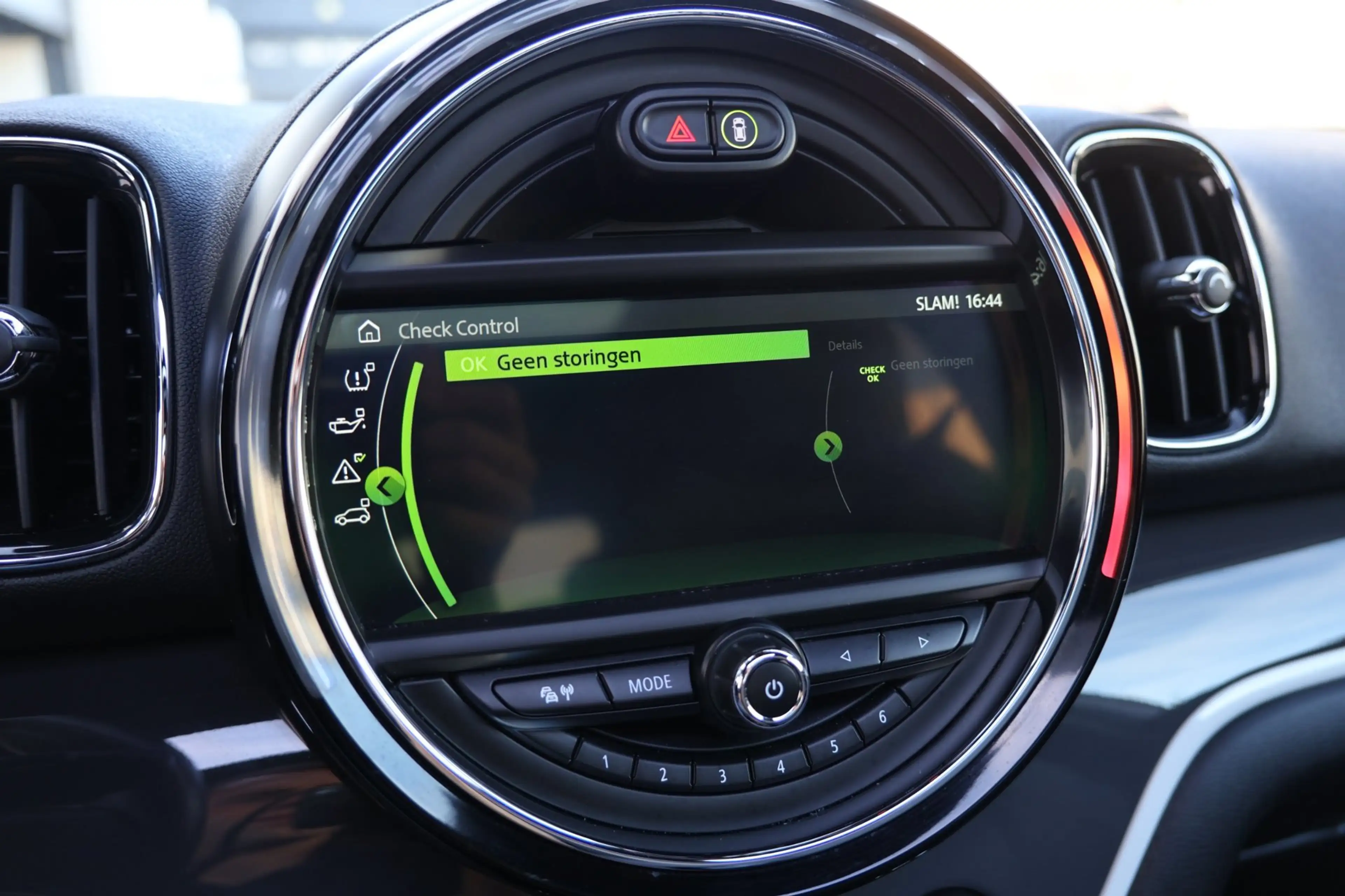 MINI Cooper SE Countryman 1.5 ALL4 Pano Navi Camera LED !! — photo 22