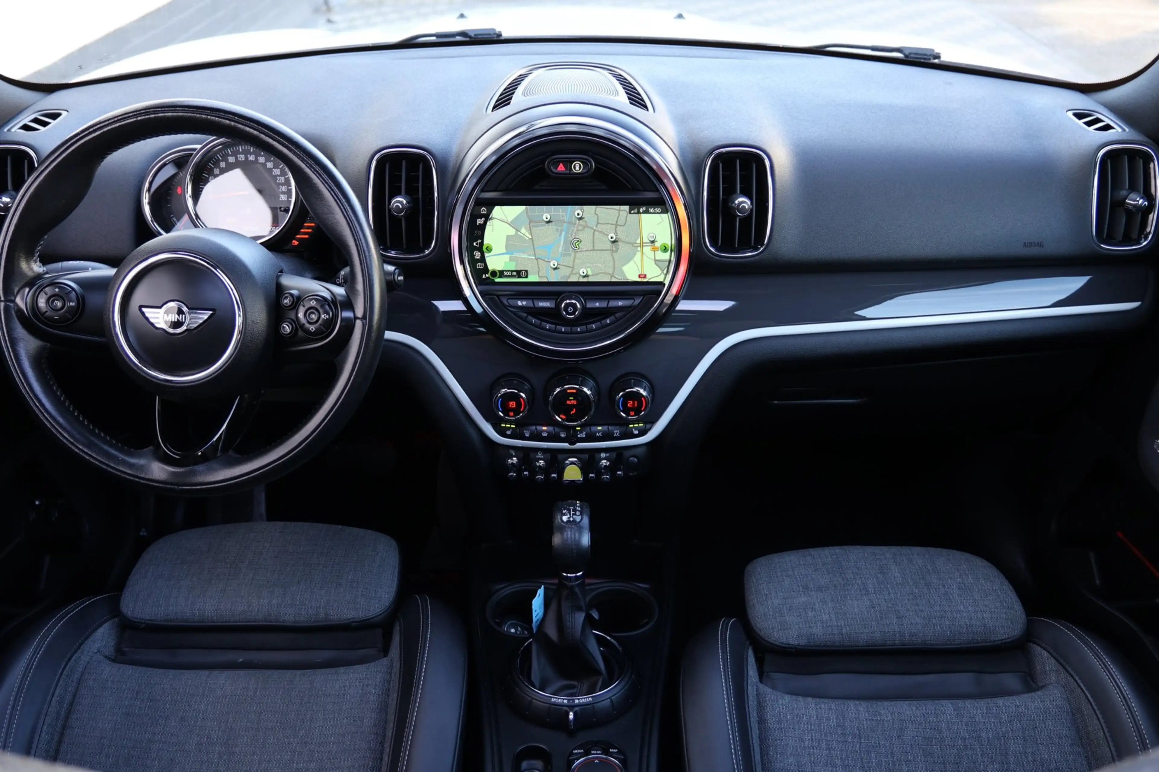 MINI Cooper SE Countryman 1.5 ALL4 Pano Navi Camera LED !! — photo 8