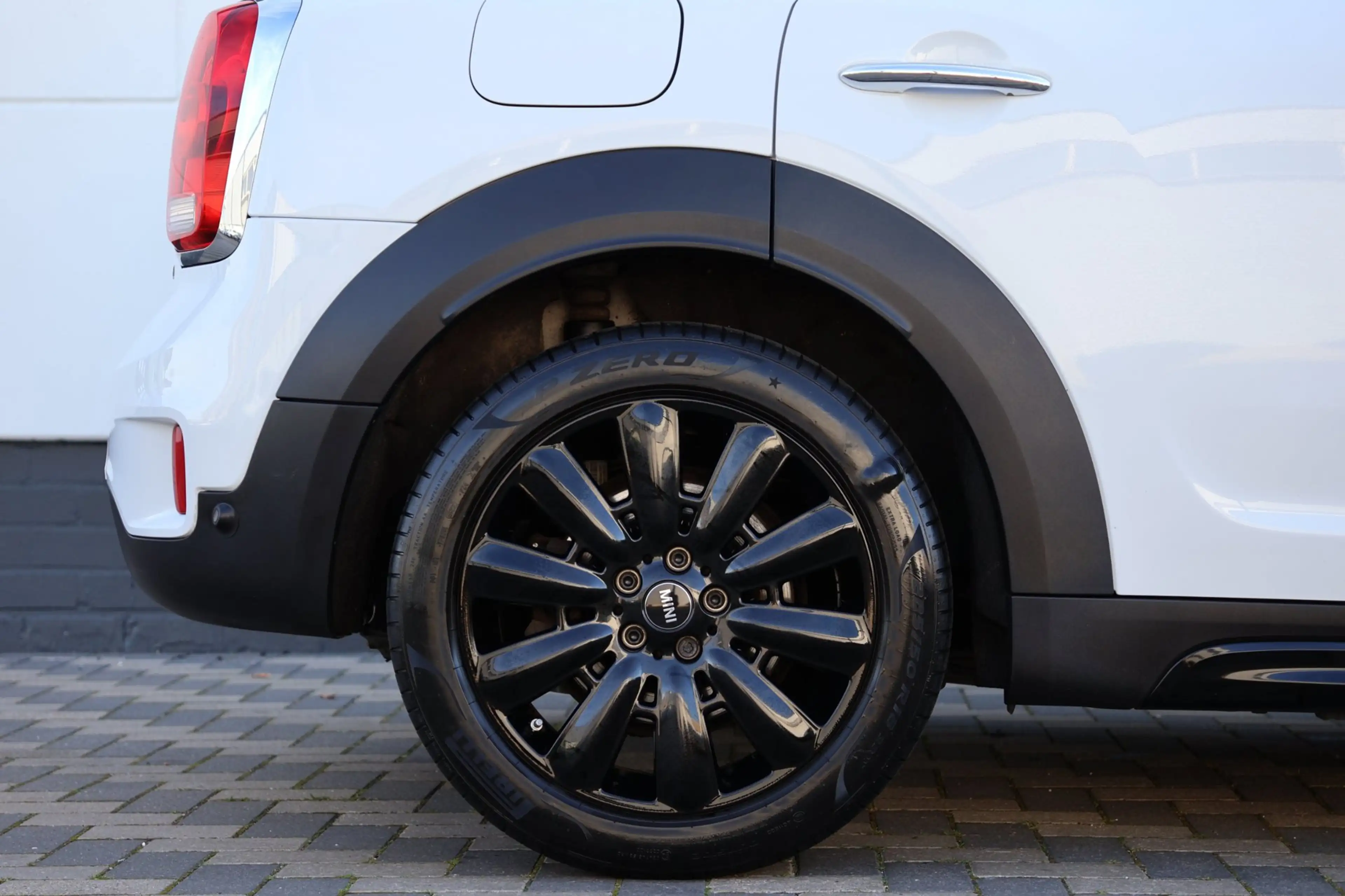MINI Cooper SE Countryman 1.5 ALL4 Pano Navi Camera LED !! — photo 46