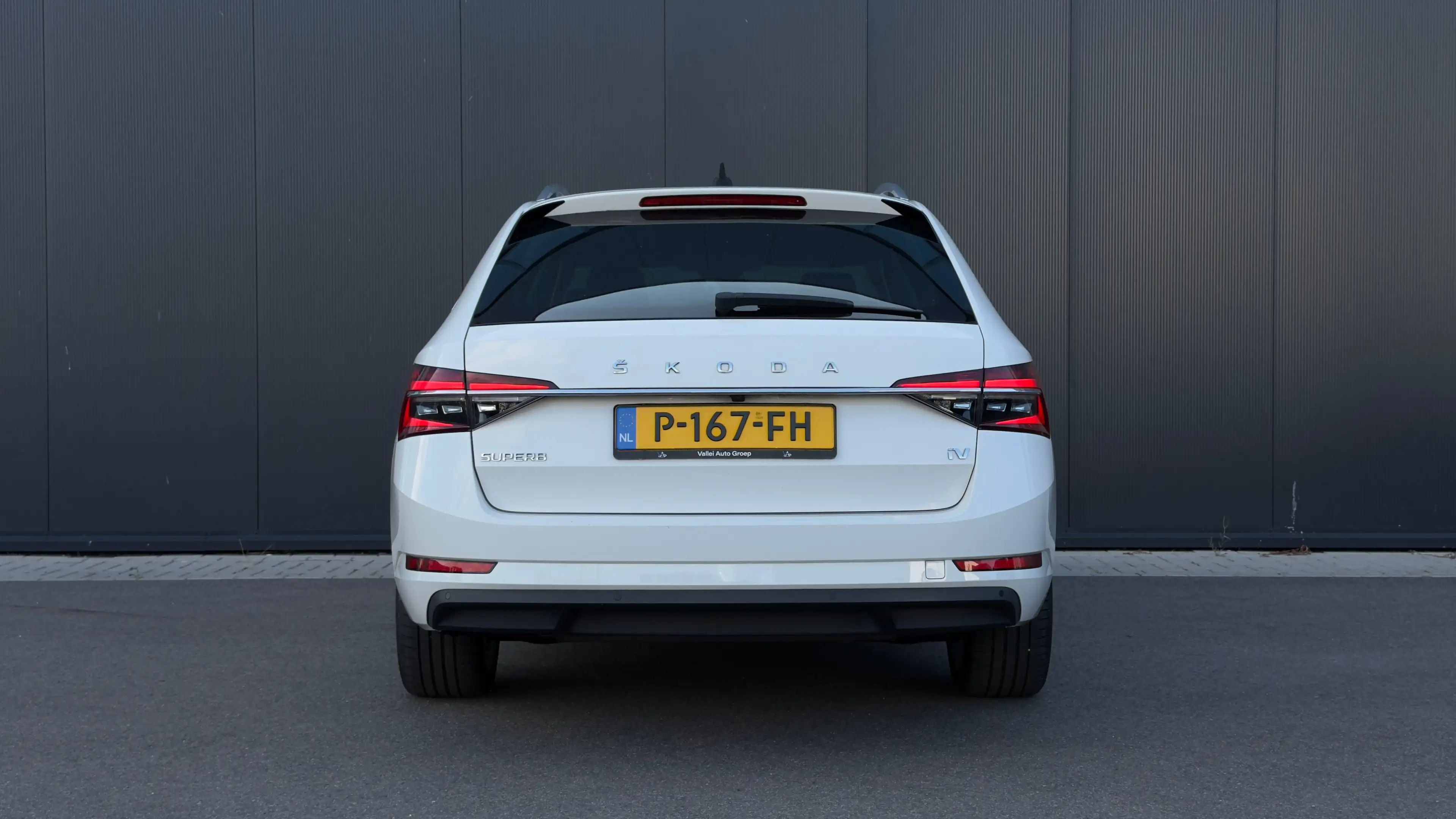 Skoda Superb Combi 1.4 TSI 218pk iV Business Edition | Camera | — photo 12