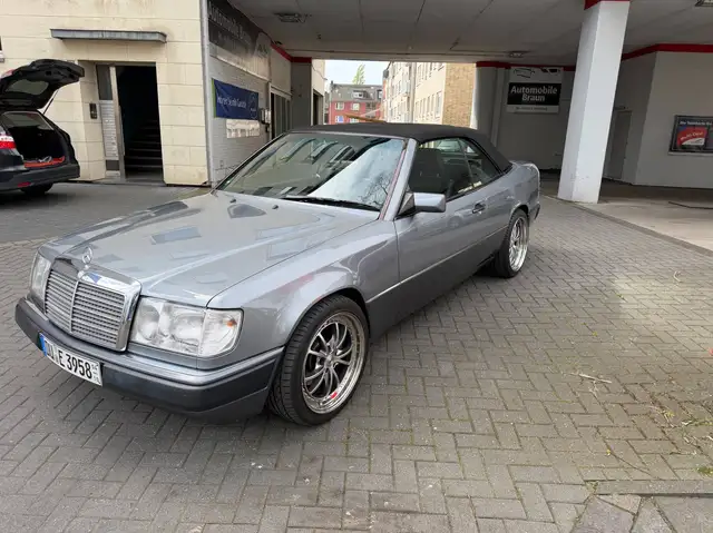 Mercedes-Benz Baureihe 124 CE-Klasse 300 CE-24+Klima+RIAL FELGEN