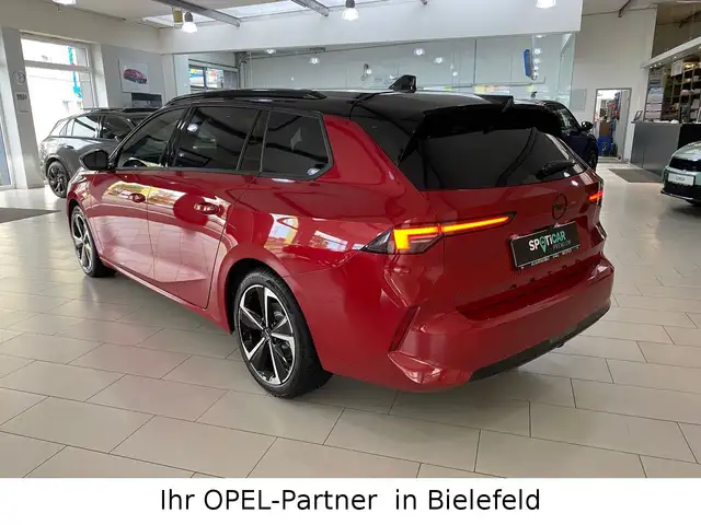 Opel Astra view 6