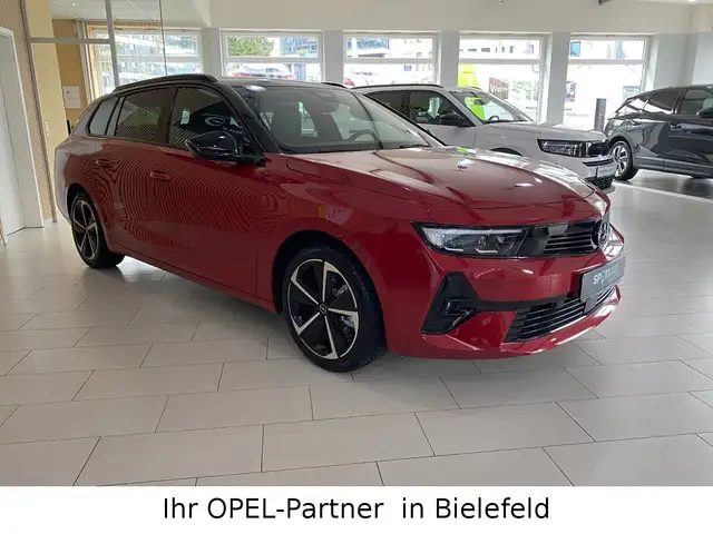 Opel Astra view 3