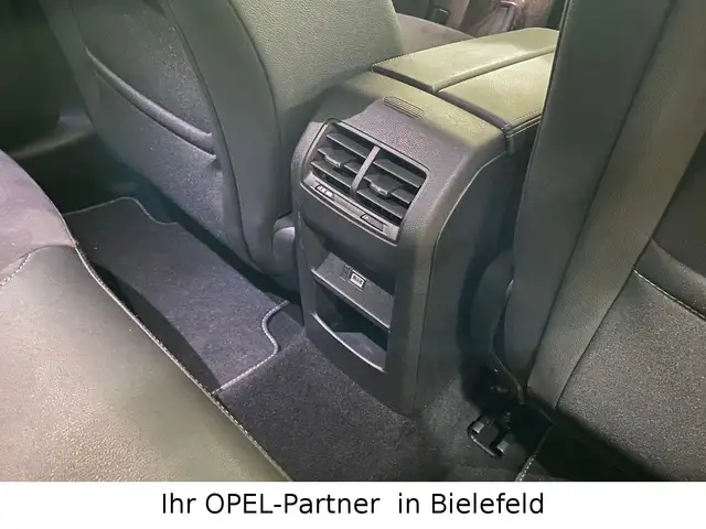 Opel Astra view 15