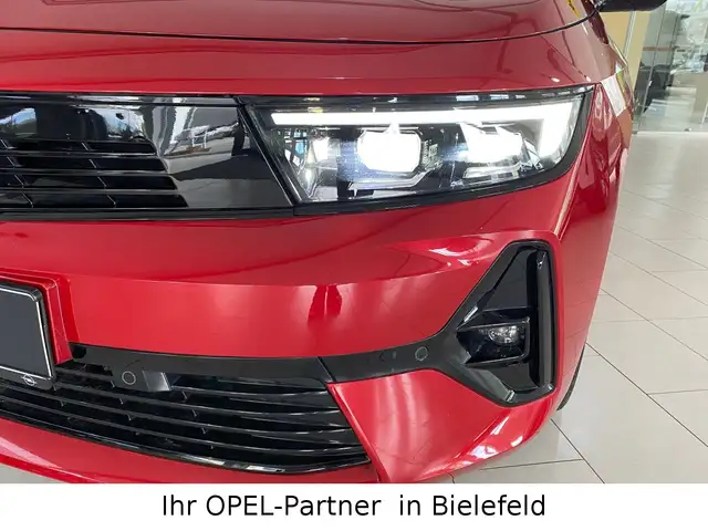 Opel Astra view 7