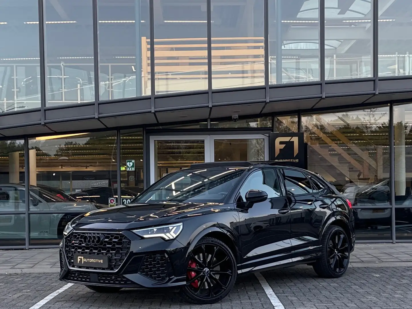 Audi RS Q3 RSQ3 Sportback 2.5 TFSI Pano|Sfeer|Trekh|360c|B&O| Noir - 1