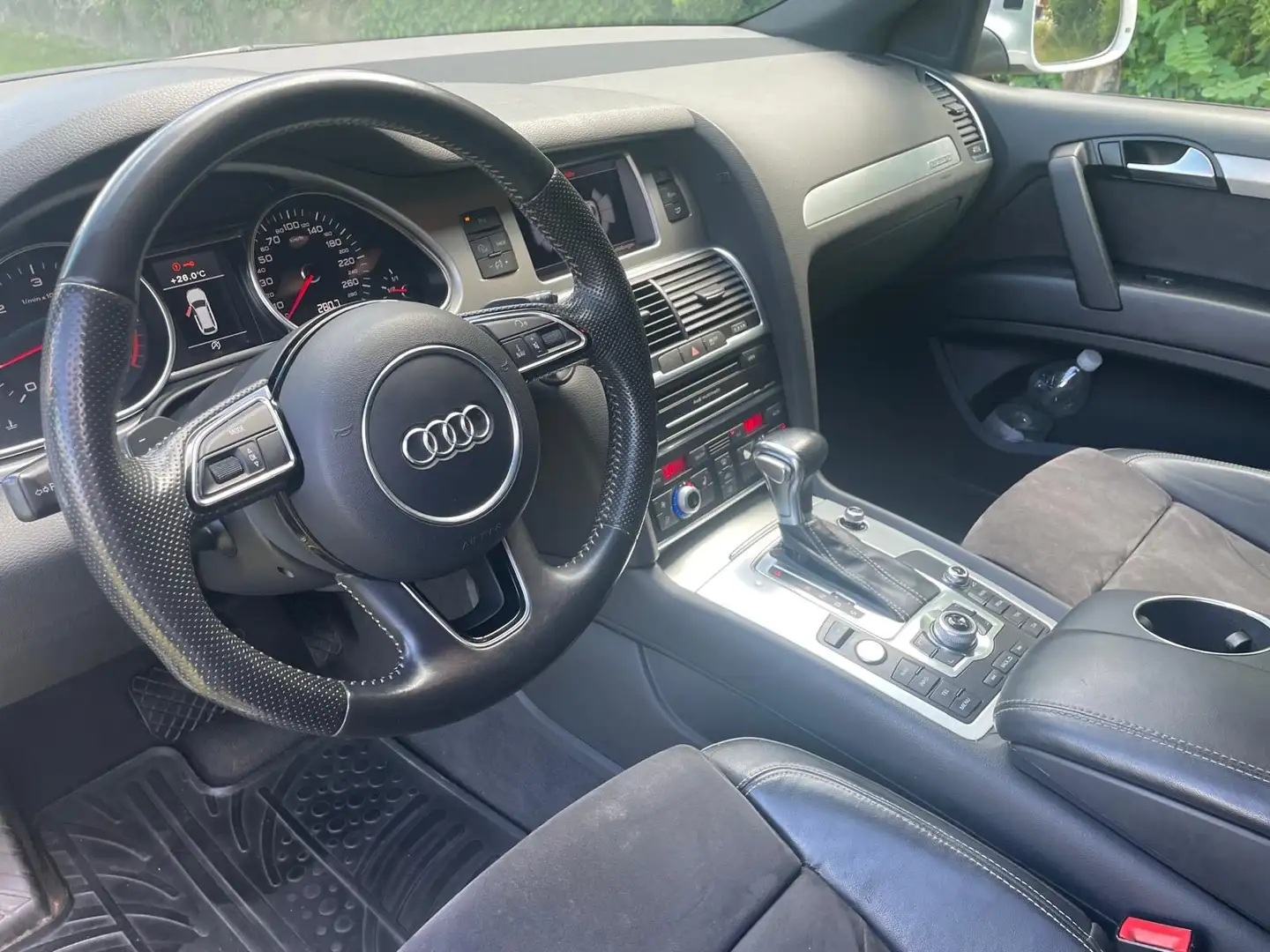 Audi Q7 3,0 TDI quattro Sport DPF Tiptronic Silber - 1