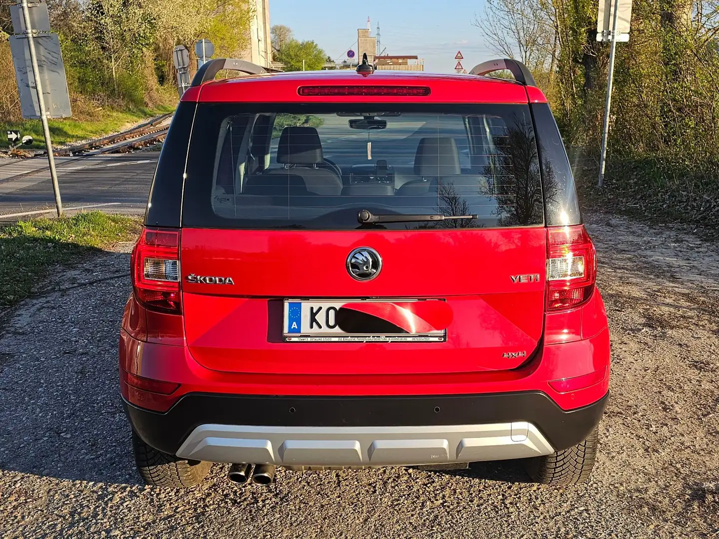 Skoda Yeti Yeti Outdoor 1,8 TSI 4x4 Style DSG Style Rot - 2