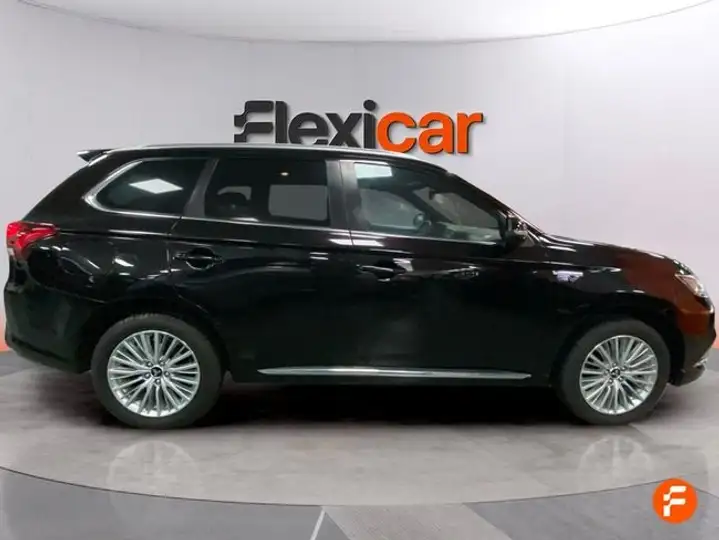 Mitsubishi Outlander PHEV Kaiteki 4WD 2021, foto 8