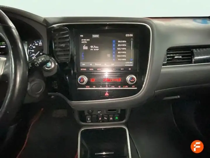 Mitsubishi Outlander PHEV Kaiteki 4WD 2021, foto 16