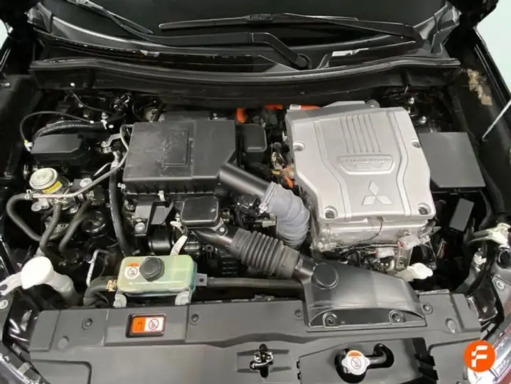 Mitsubishi Outlander PHEV Kaiteki 4WD 2021, foto 42