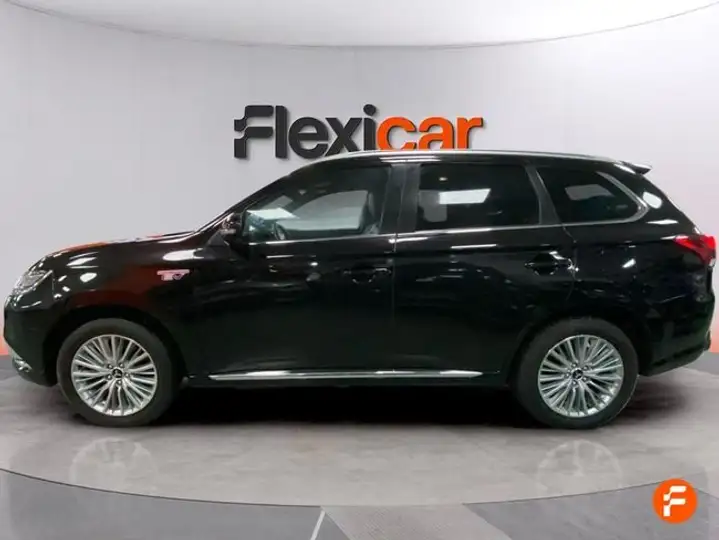 Mitsubishi Outlander PHEV Kaiteki 4WD 2021, foto 4