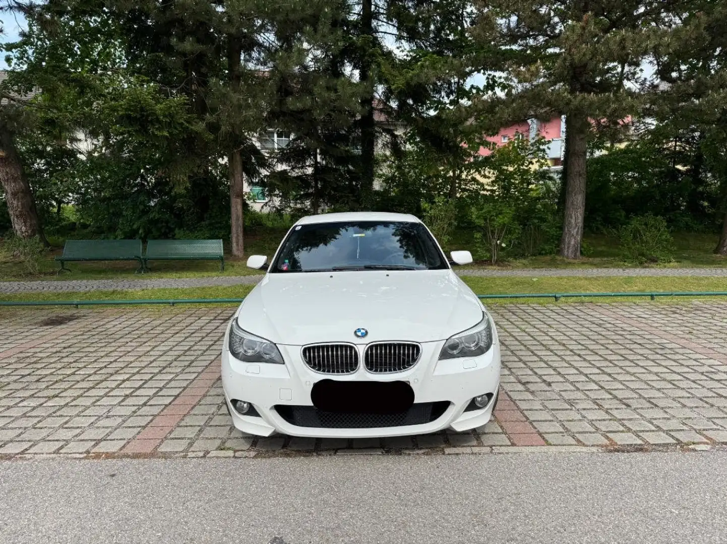 BMW 525 525d Aut. M-Sportpaket LCI Weiß - 1