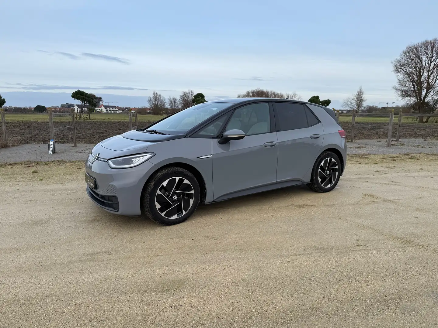 Volkswagen ID.3 Panoramisch dak,Head Up,Dodehoek,Camera,Key Less Grau - 1