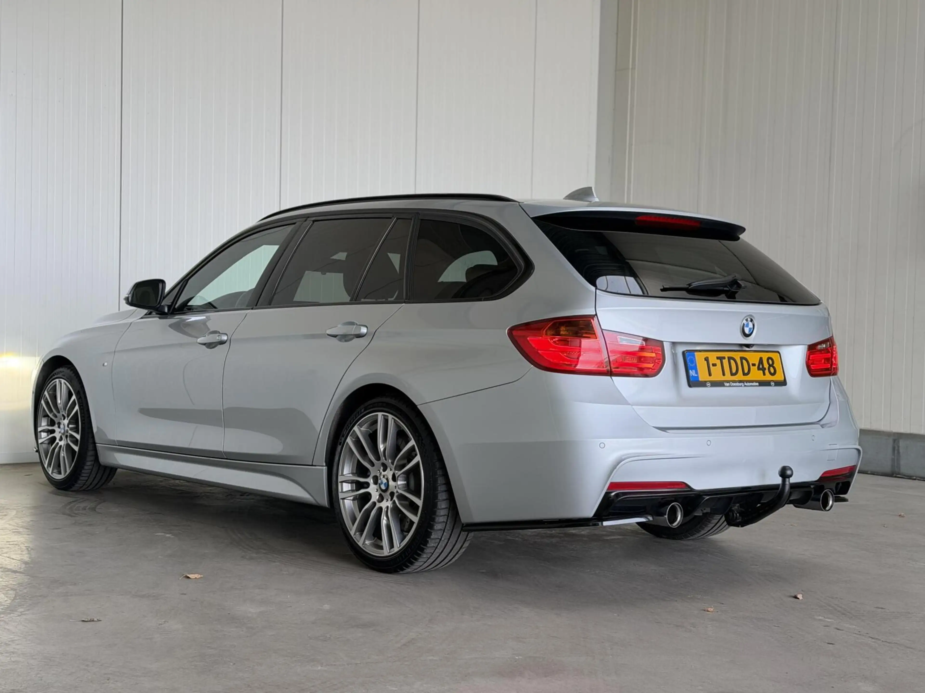 BMW 335 3-serie Touring 335i xDrive High Executive — photo 7
