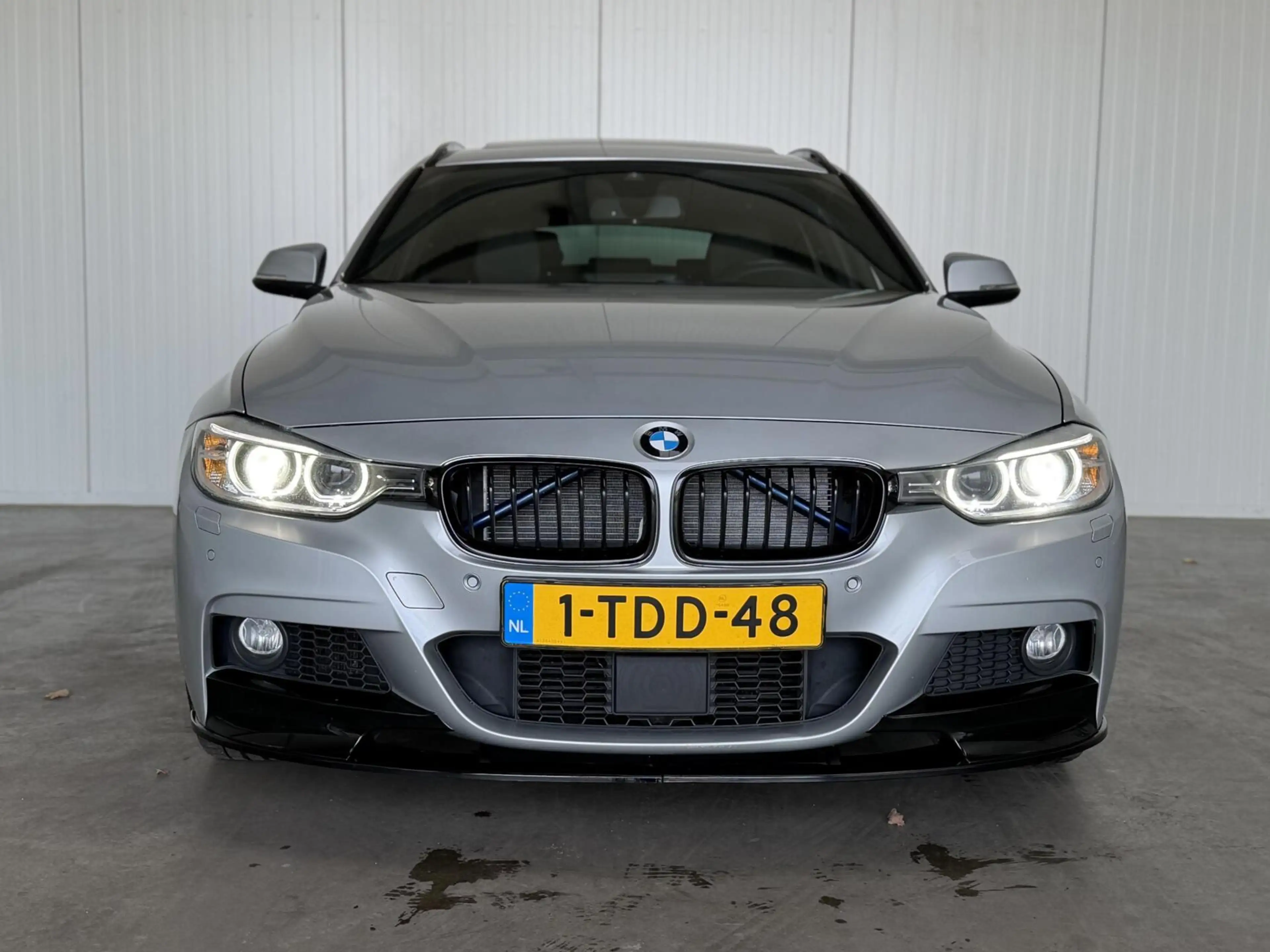 BMW 335 3-serie Touring 335i xDrive High Executive — photo 3
