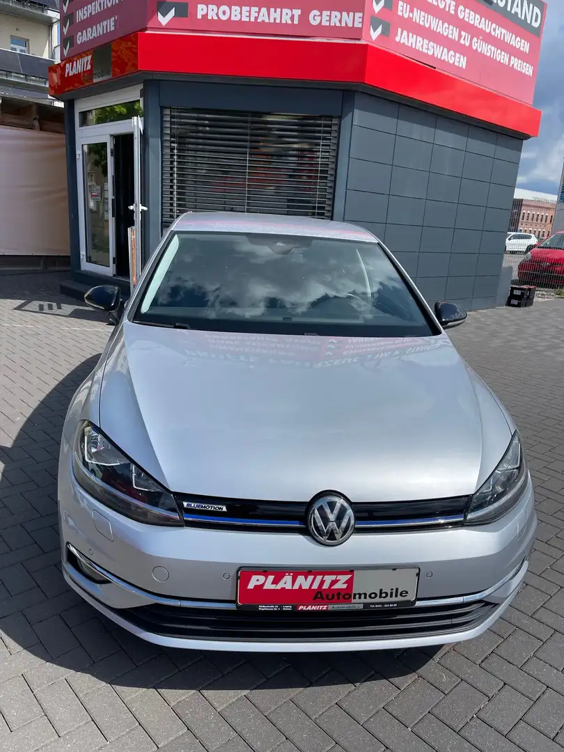 Volkswagen Golf IQ Drive/Start-Stopp/Tempomat/Bluetooth/PDC/DAB Silber - 2