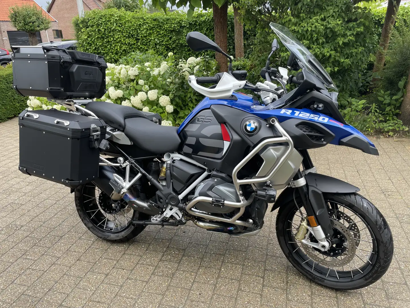 BMW R 1250 GS Adventure avec gps et pot d Akrapovic full options Schwarz - 1