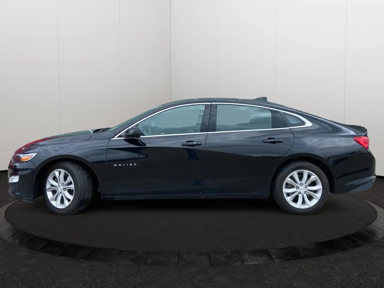 Chevrolet Malibu снимка Chevrolet Malibu