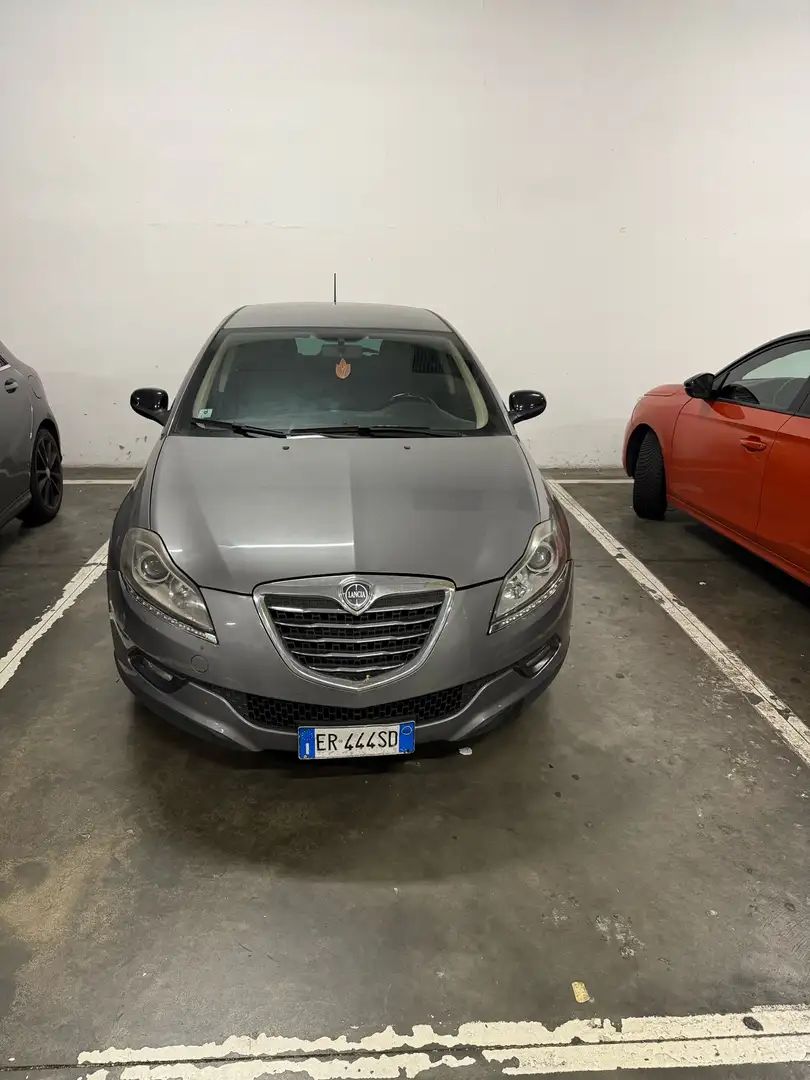 Lancia Delta 1.4 tjt Silver ecochic Gpl 120cv - 1
