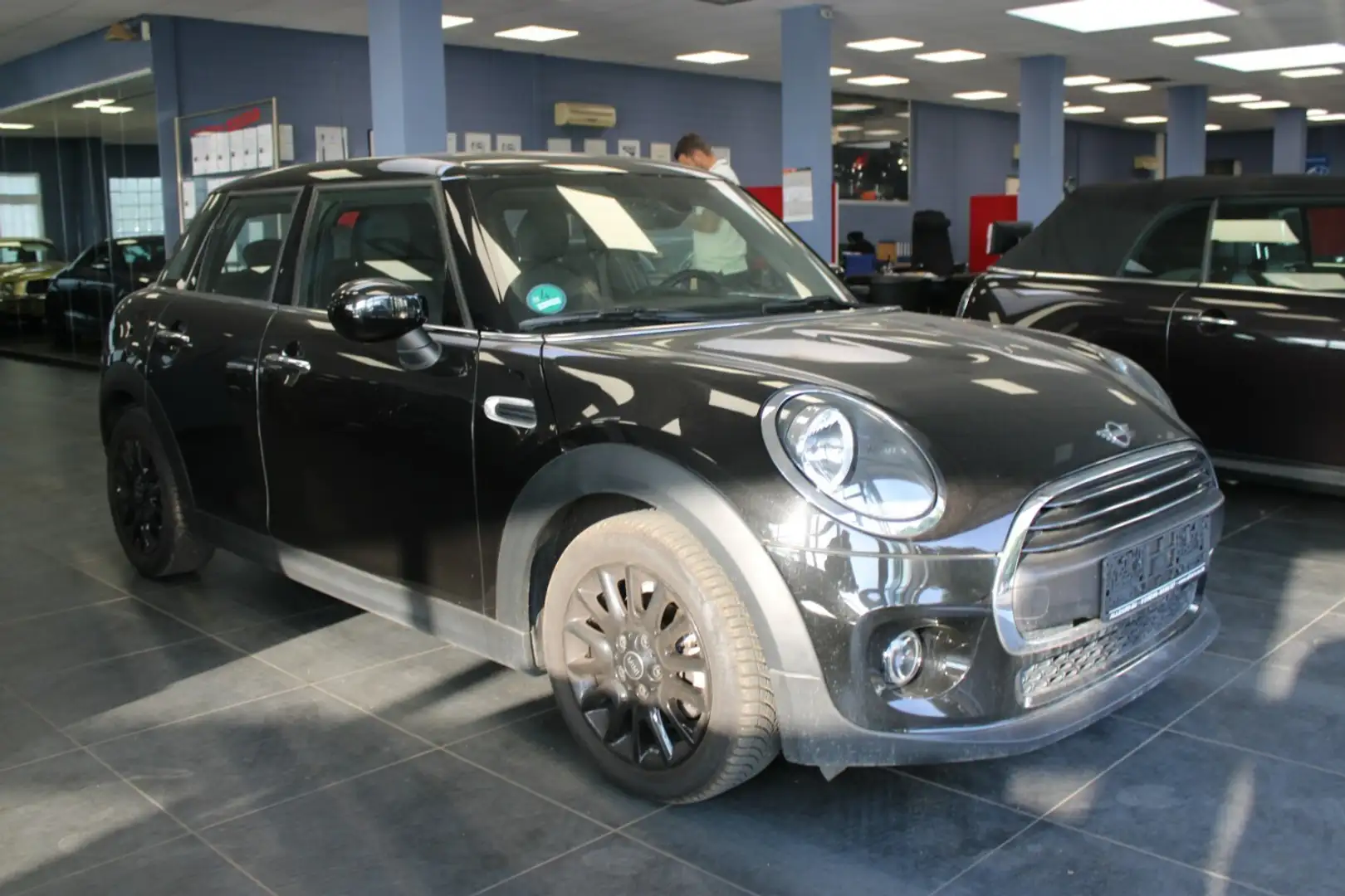 MINI One Blackyard - 5-Türig - Schwarz - 2