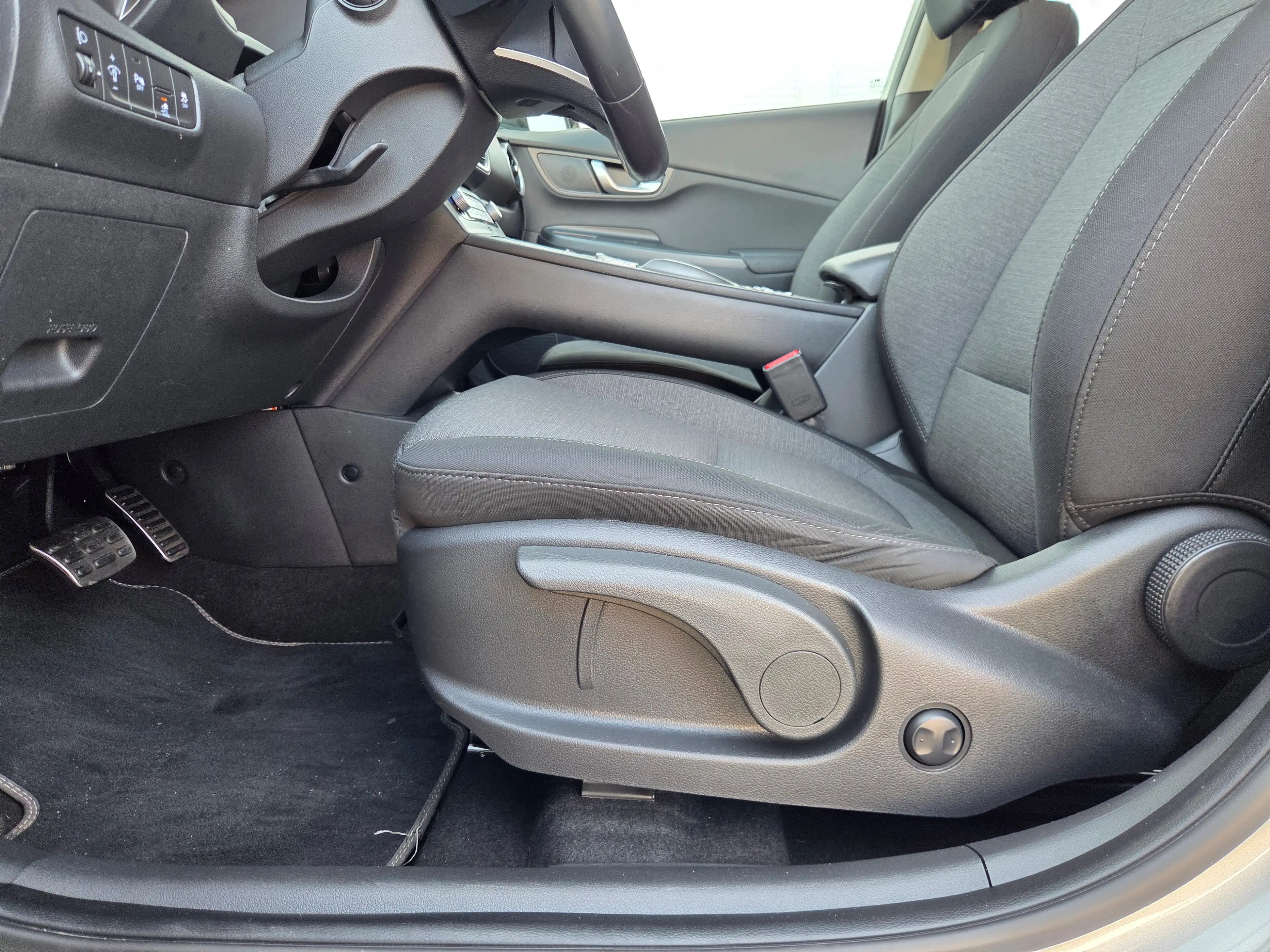 Hyundai KONA EV Comfort 39 kWh 39kWH 3-fase Cruise control / 39 — photo 48