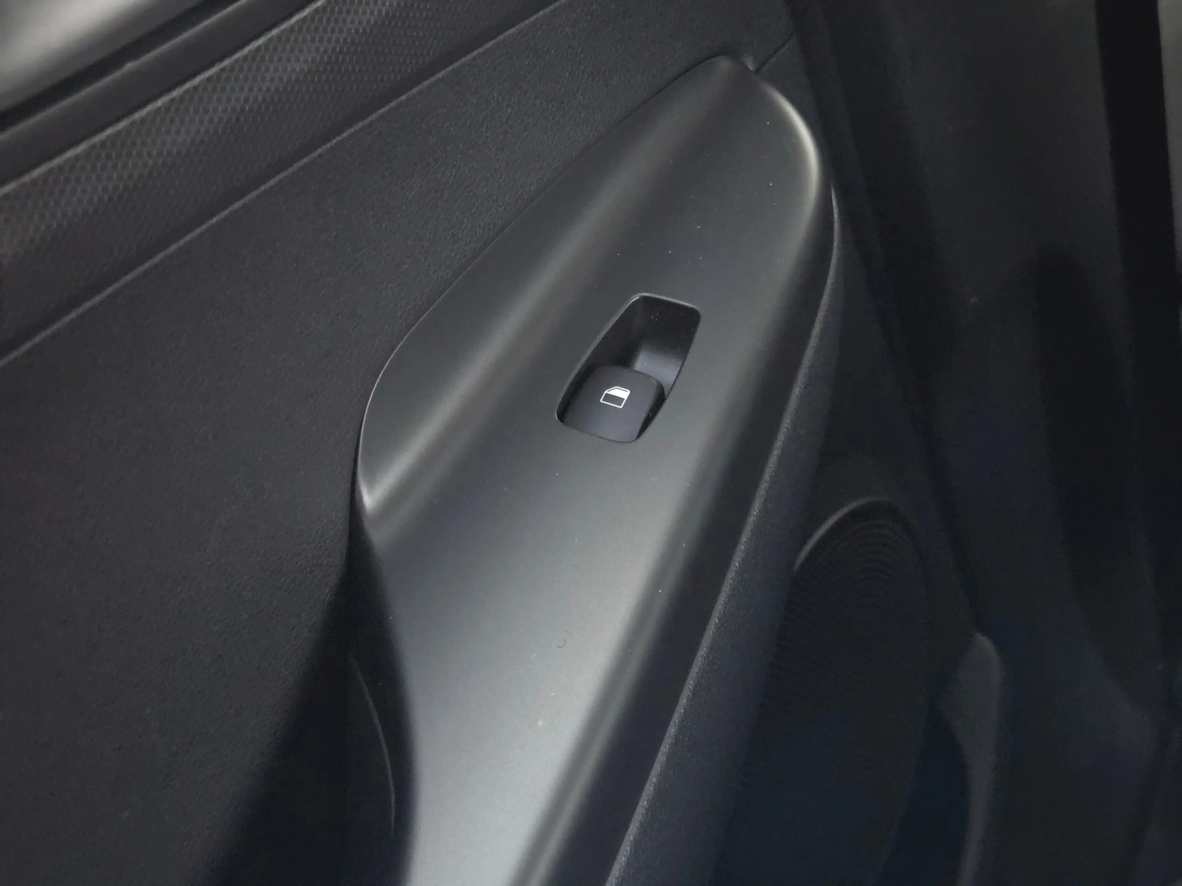 Hyundai KONA EV Comfort 39 kWh 39kWH 3-fase Cruise control / 39 — photo 41
