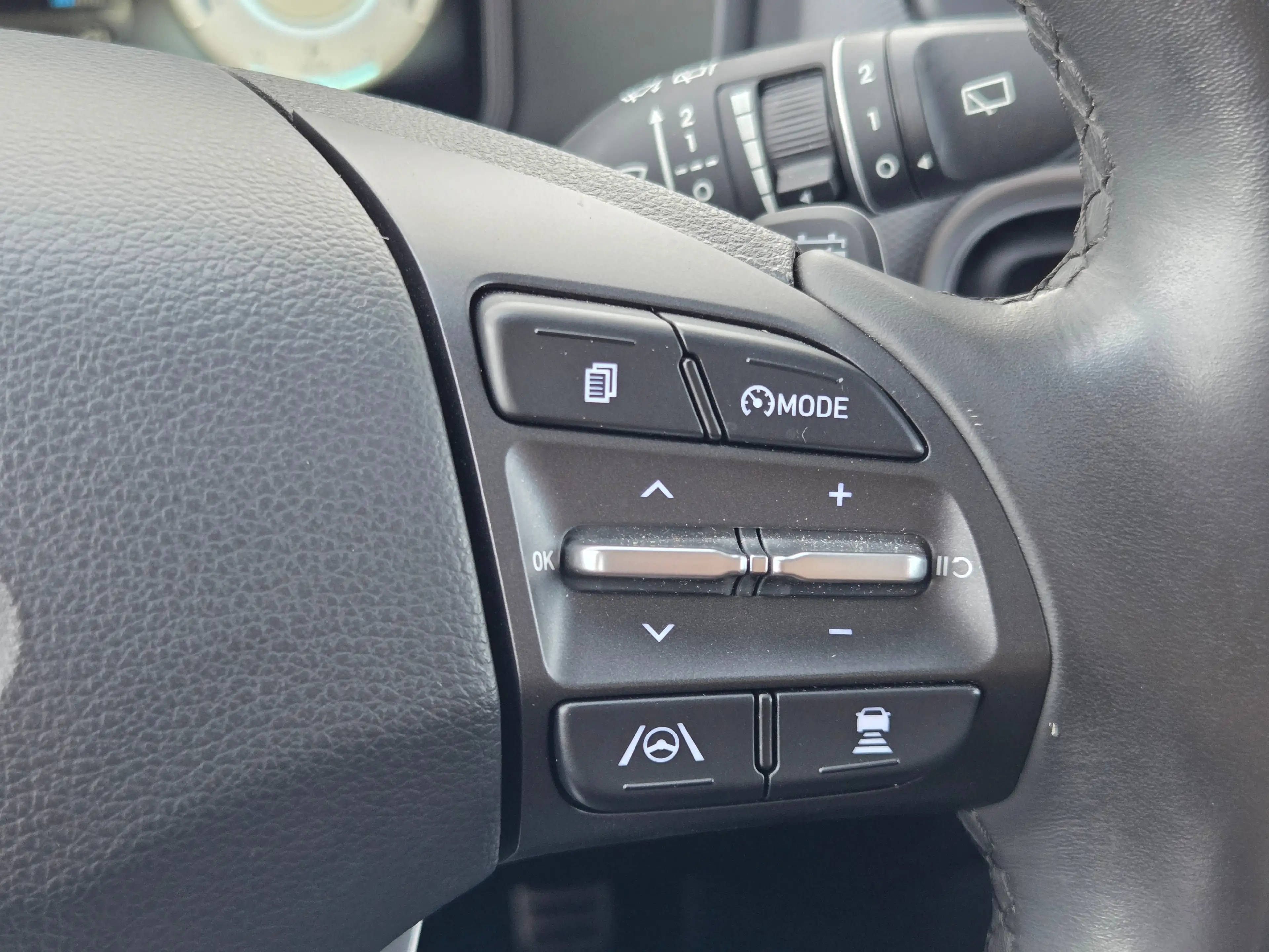 Hyundai KONA EV Comfort 39 kWh 39kWH 3-fase Cruise control / 39 — photo 24