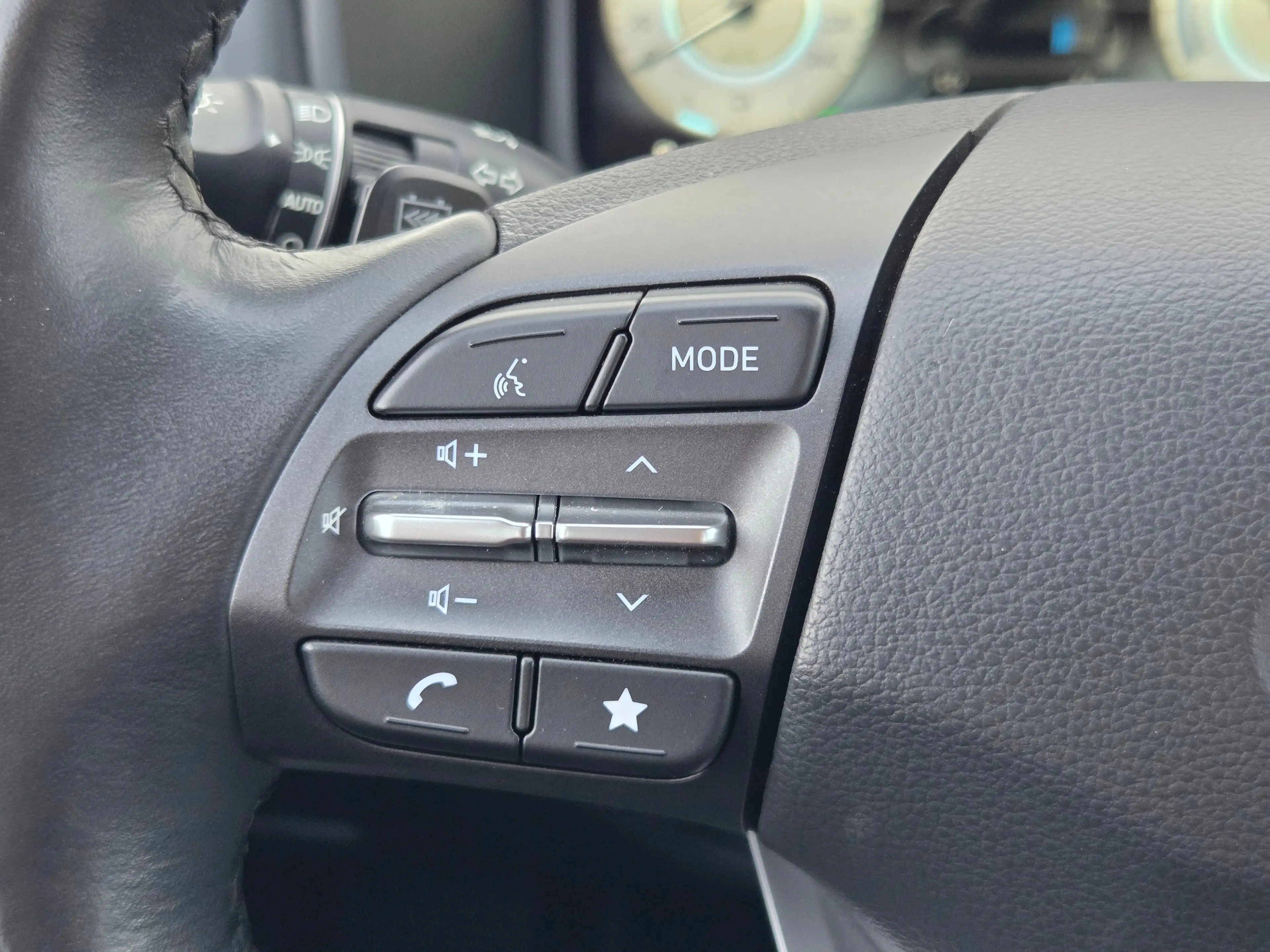 Hyundai KONA EV Comfort 39 kWh 39kWH 3-fase Cruise control / 39 — photo 23