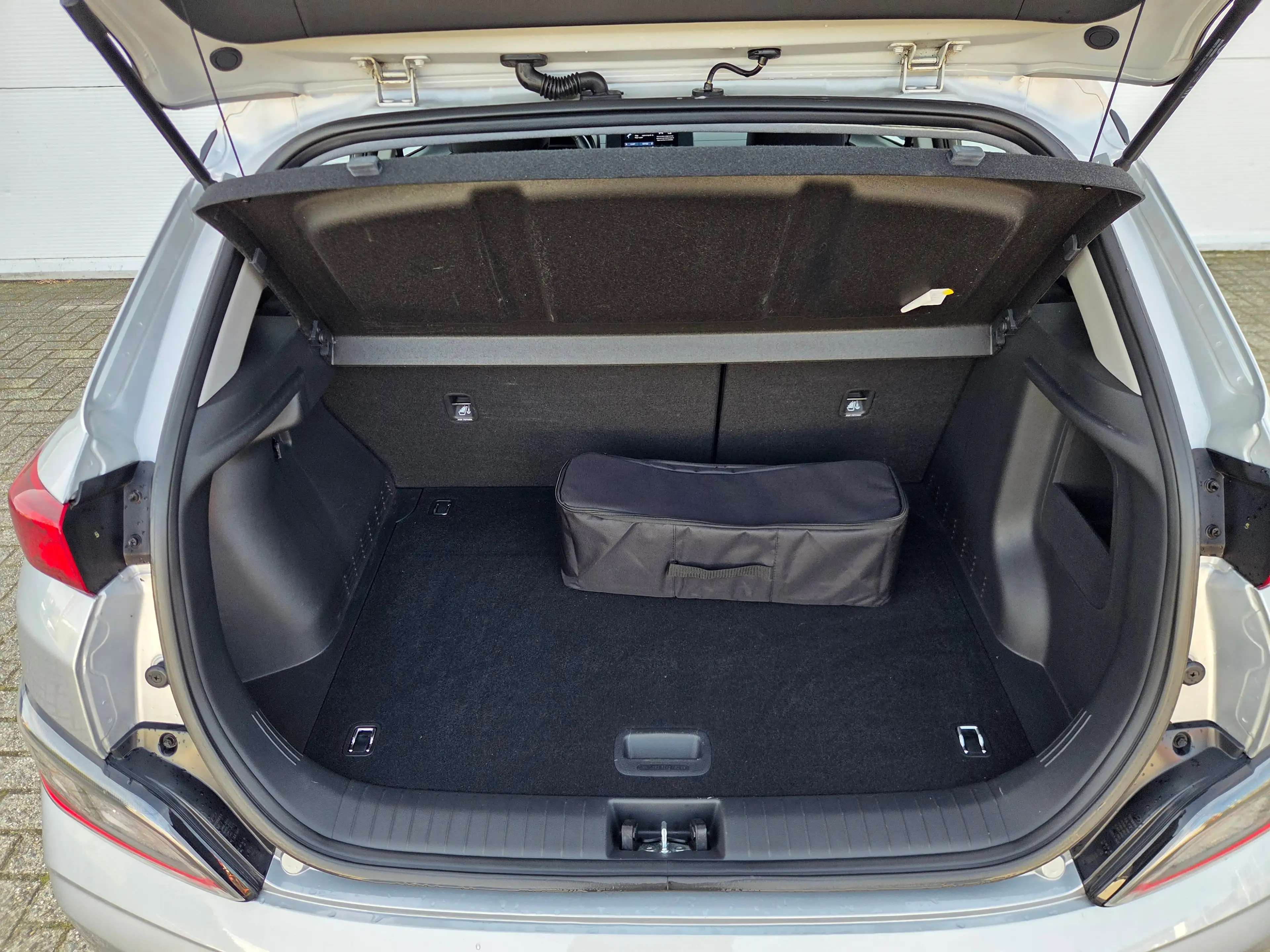 Hyundai KONA EV Comfort 39 kWh 39kWH 3-fase Cruise control / 39 — photo 42