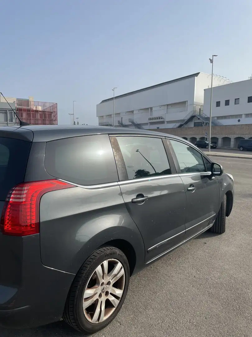 Peugeot 5008 5008 2.0HDI Premium Premium - 2