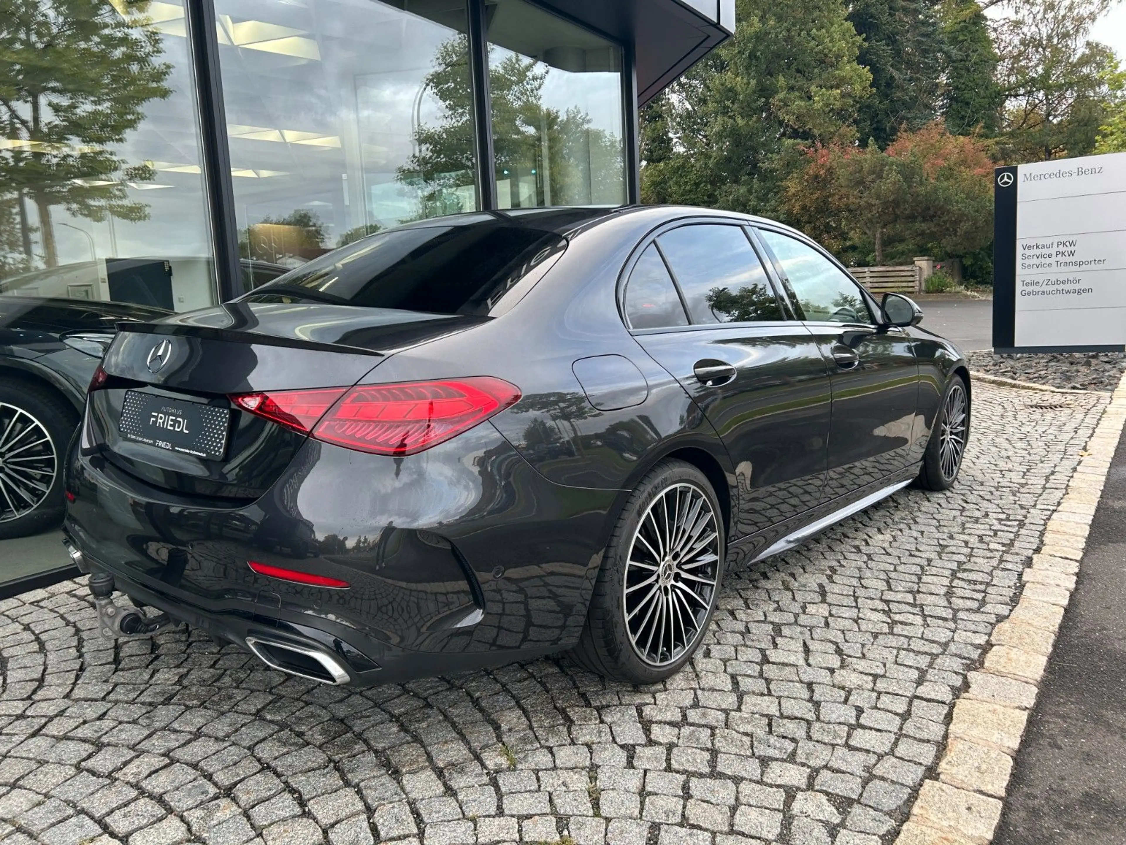 Mercedes-Benz C 180 AMG Line, AHK, LED, 360, 19ZOLL, Distro — photo 6