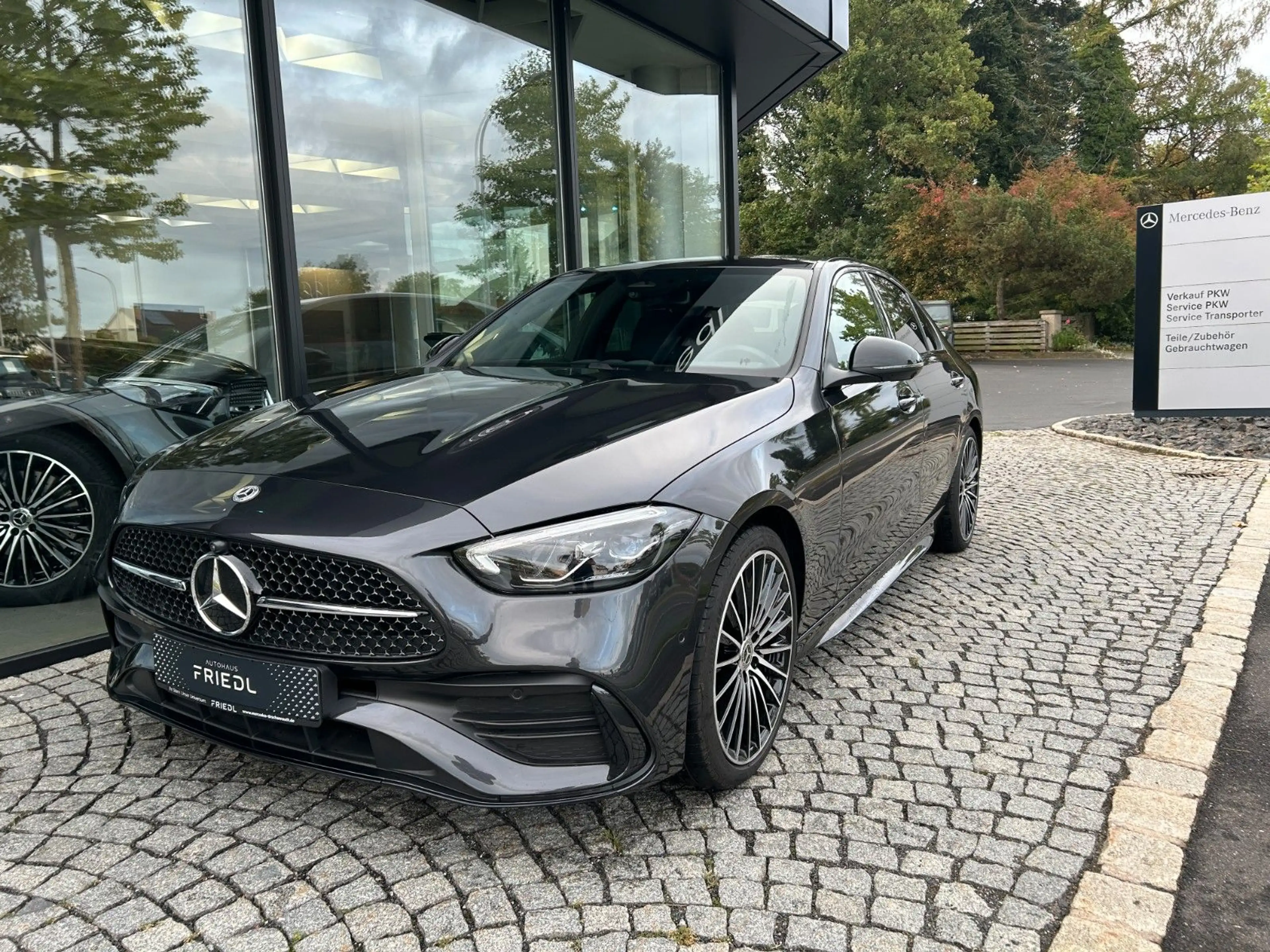 Mercedes-Benz C 180 AMG Line, AHK, LED, 360, 19ZOLL, Distro — photo 3
