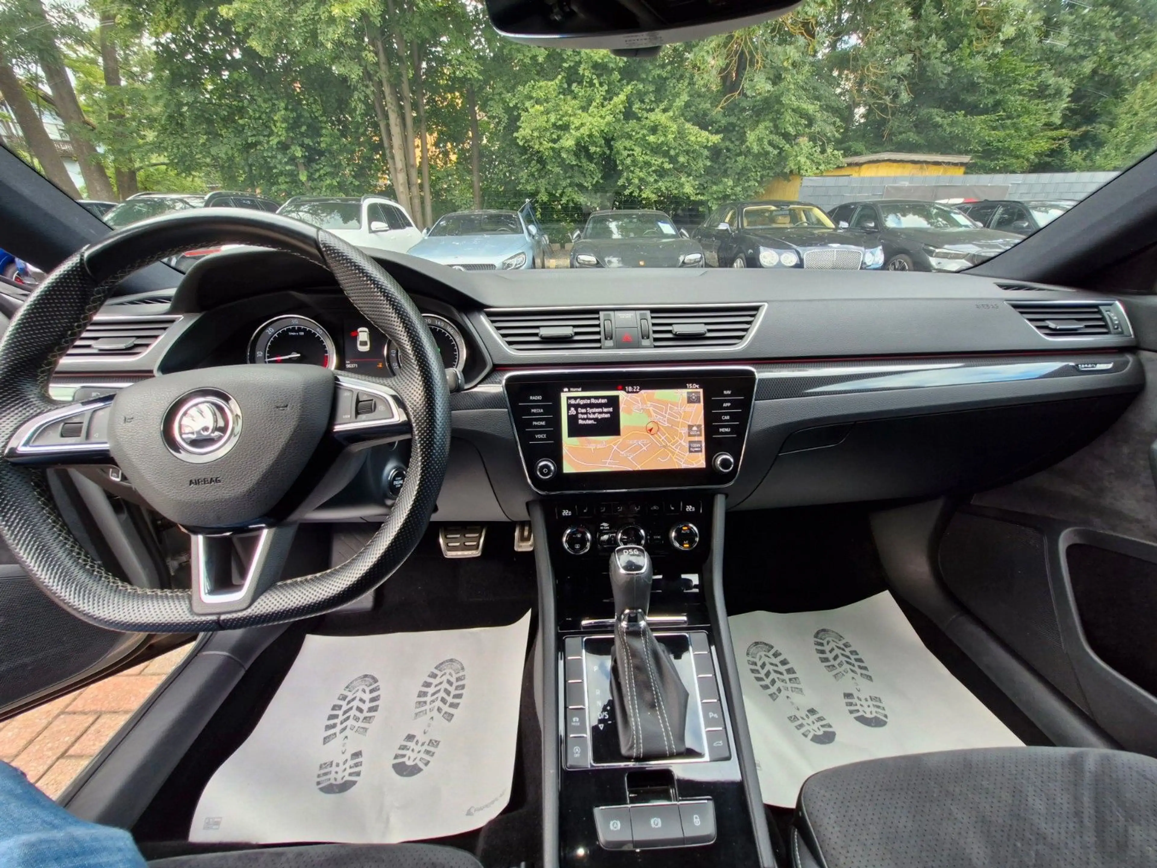 Skoda Superb Lim. Sportline 1.Hand Automatik LED Ahk — photo 11