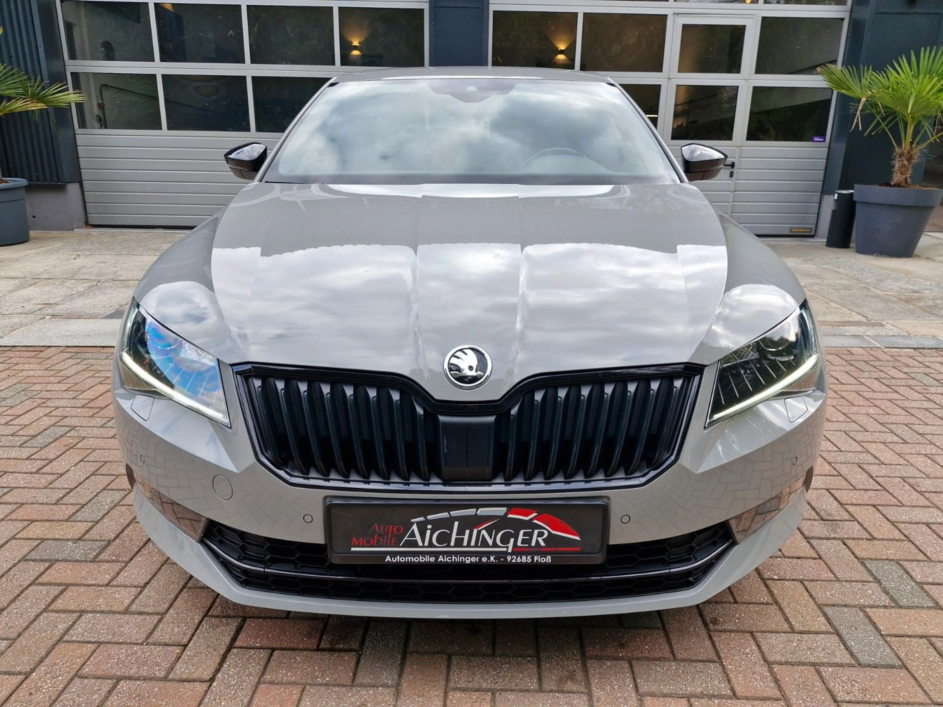 Skoda Superb Lim. Sportline 1.Hand Automatik LED Ahk — photo 2