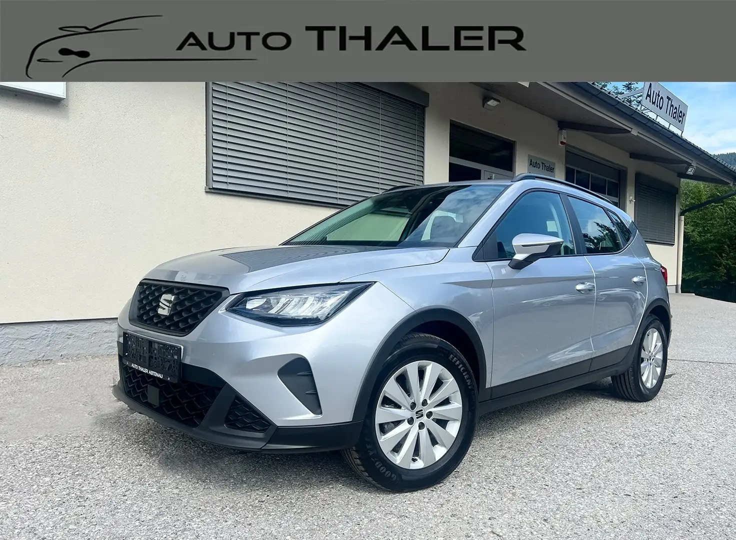 SEAT Arona 1,0 Eco TSI Style Silber - 1